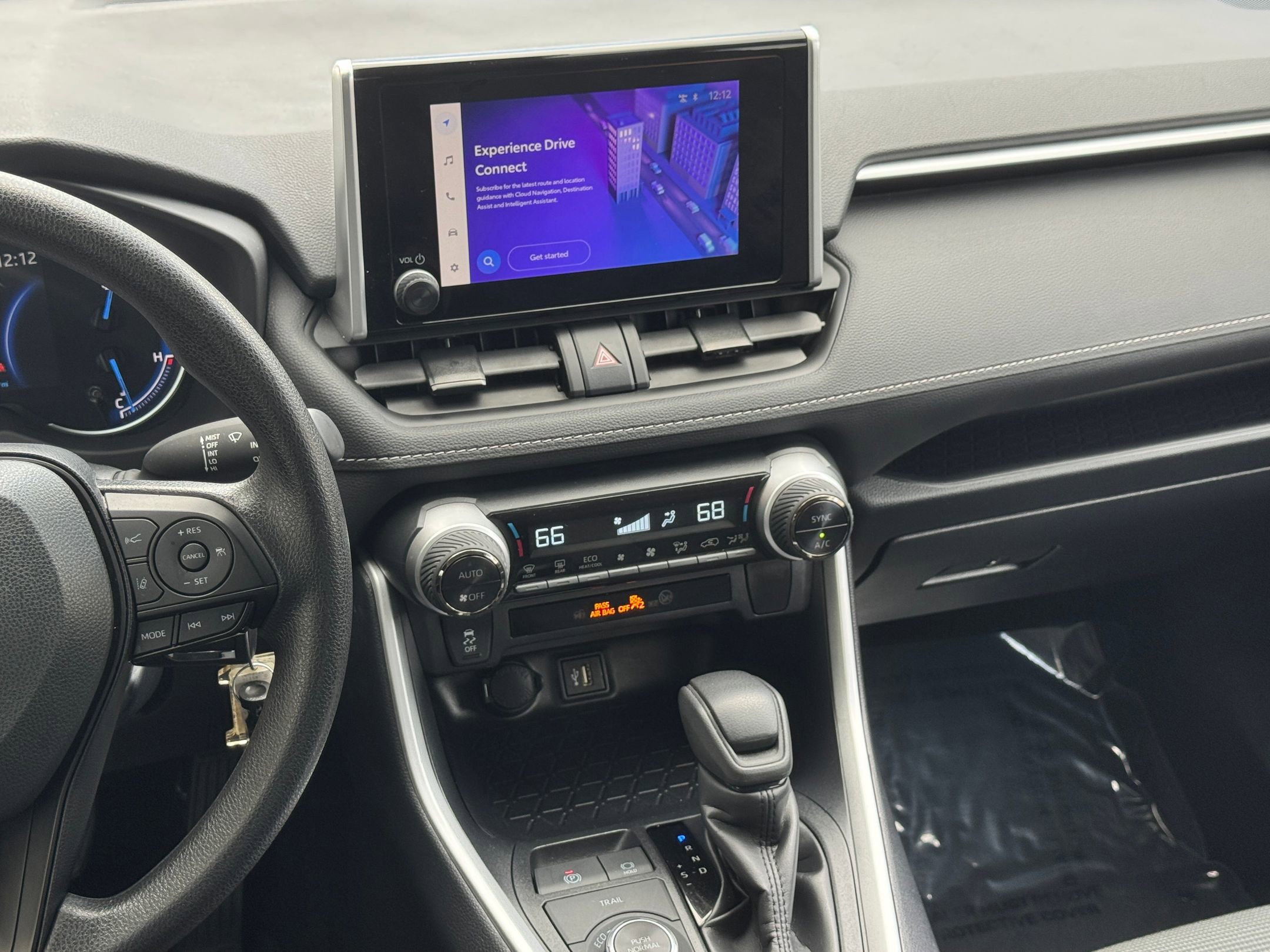 Thumbnail: 2025 Toyota RAV4 - 21