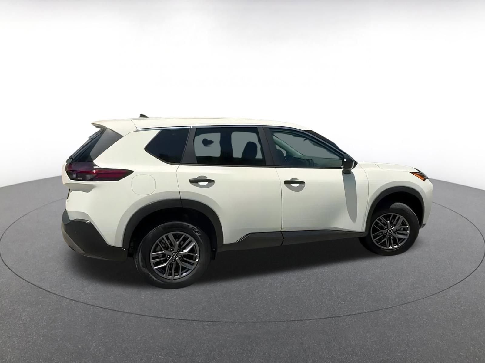 Thumbnail: 2023 Nissan Rogue - 14