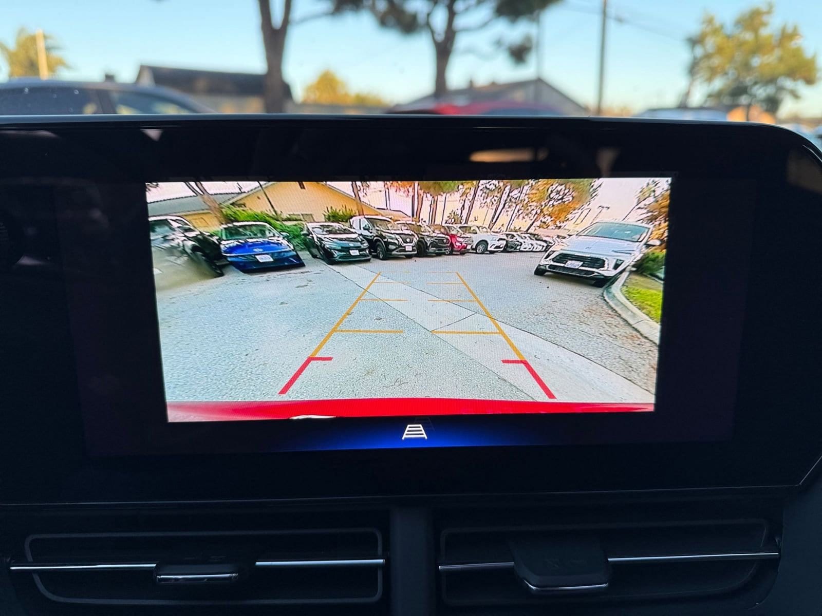 Thumbnail: 2025 Chevrolet Trax - 17