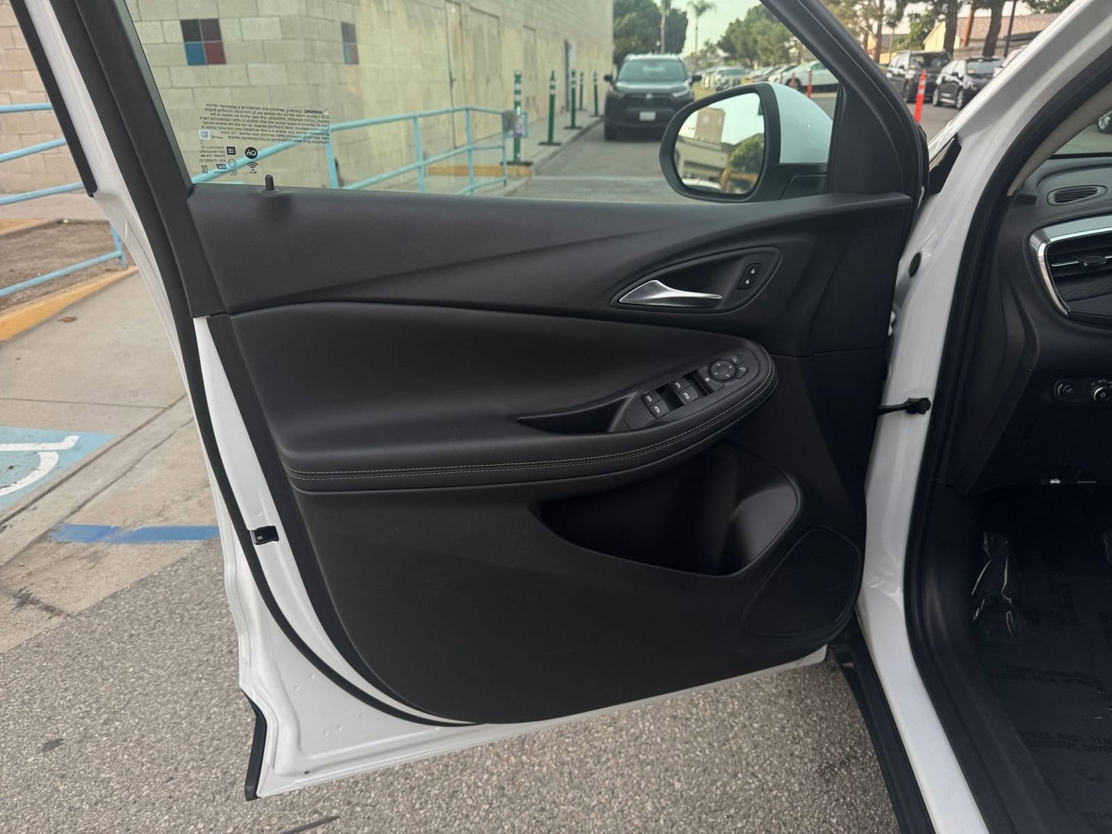 Thumbnail: 2025 Buick Encore GX - 20