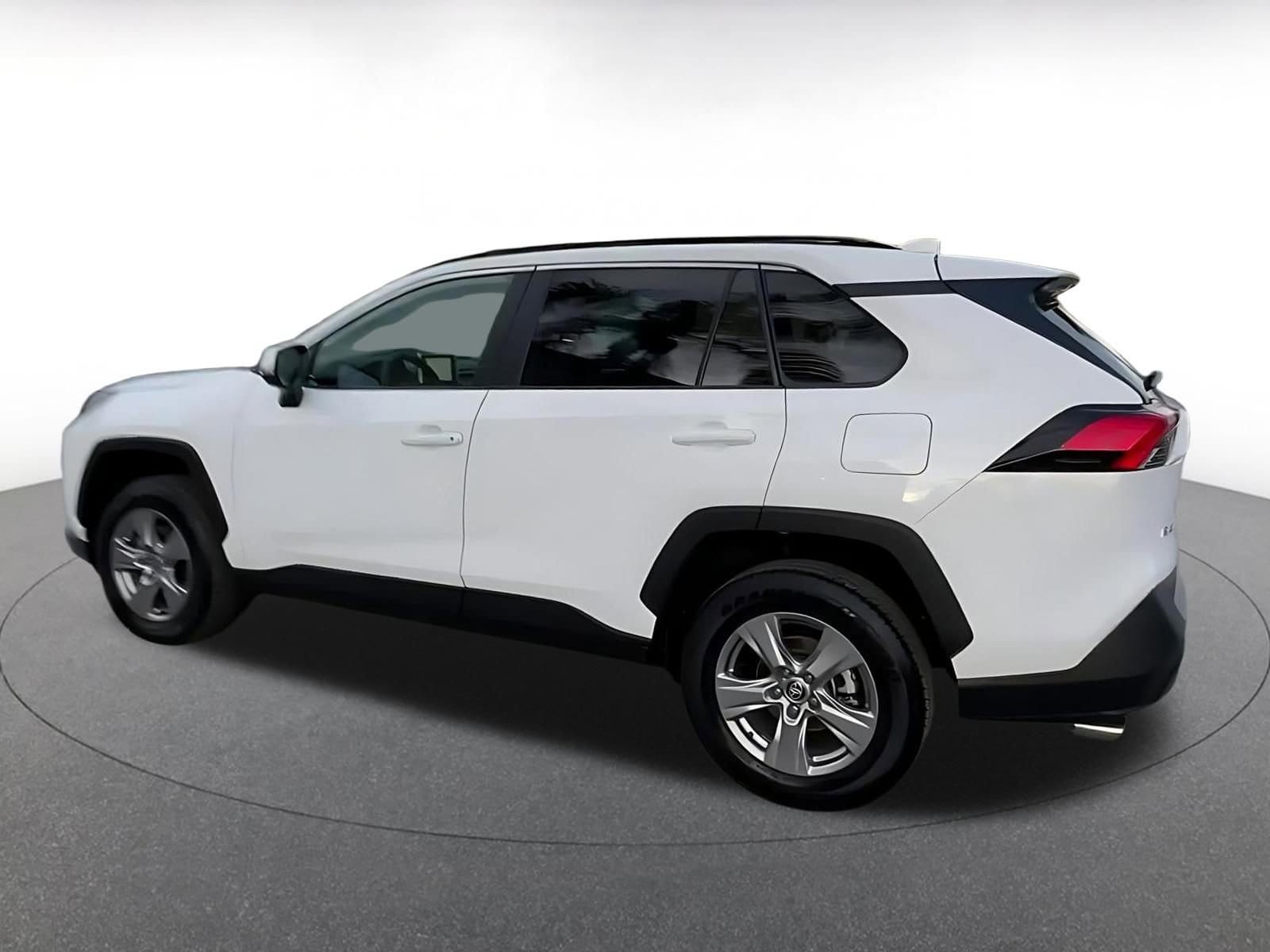 Thumbnail: 2025 Toyota RAV4 - 10