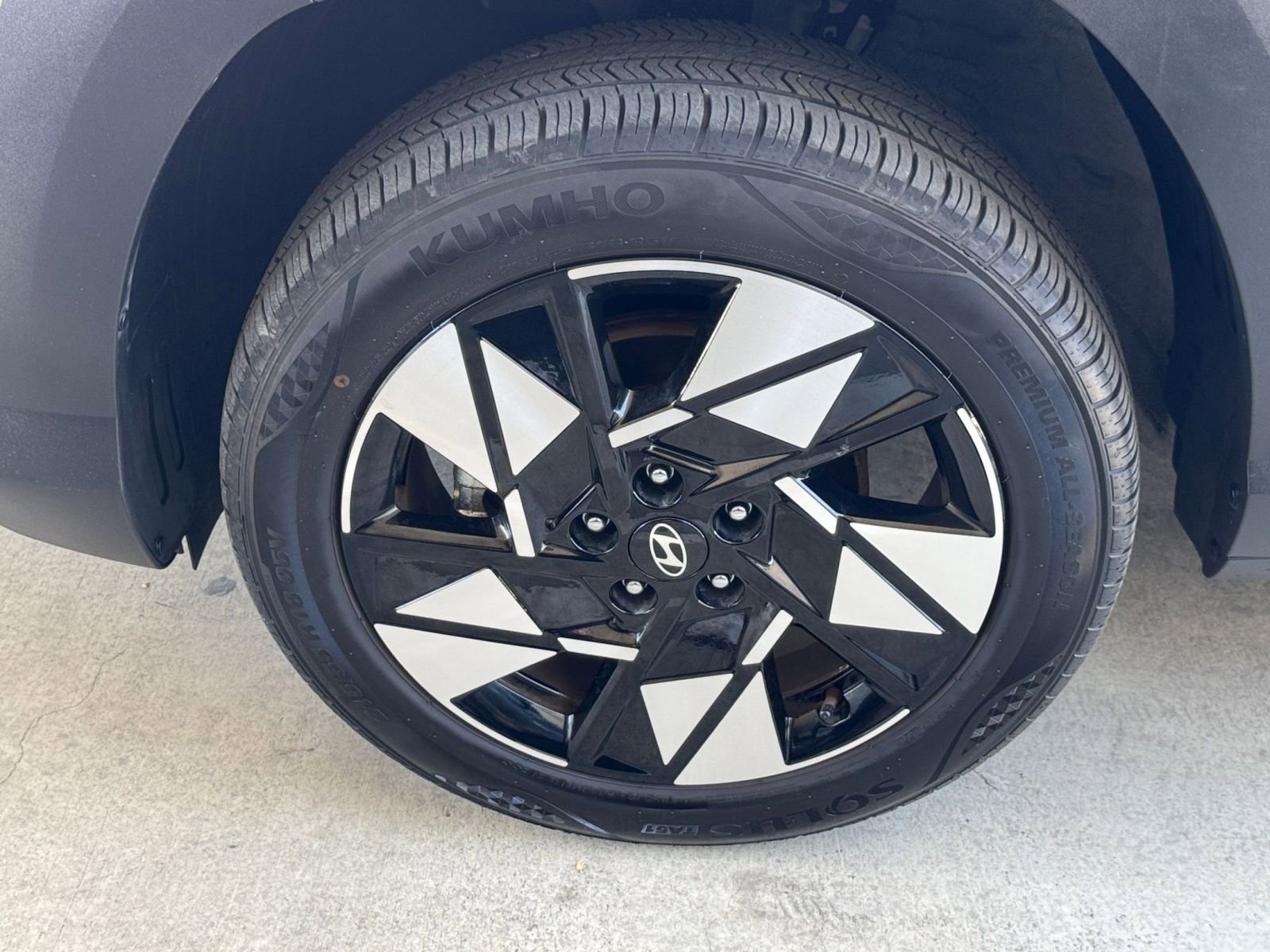 Thumbnail: 2024 Hyundai Kona - 25