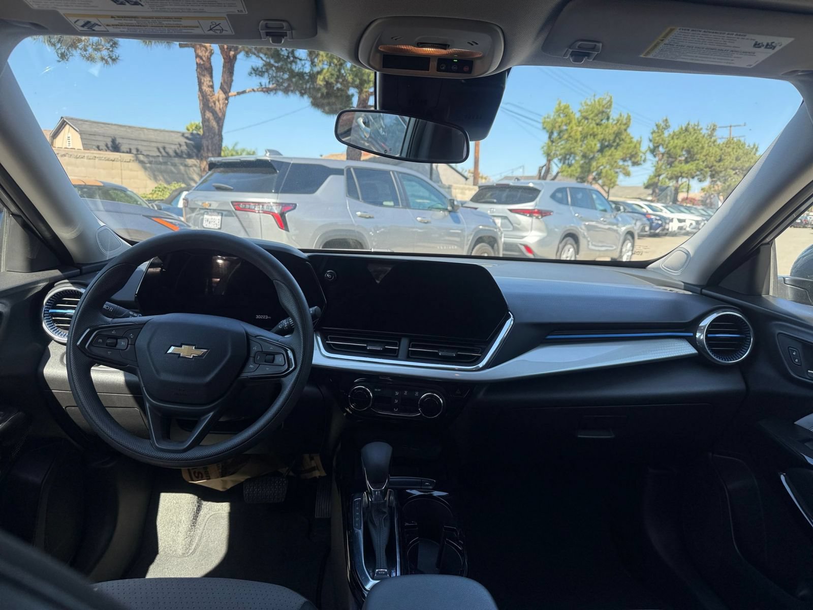 Thumbnail: 2025 Chevrolet Trax - 30