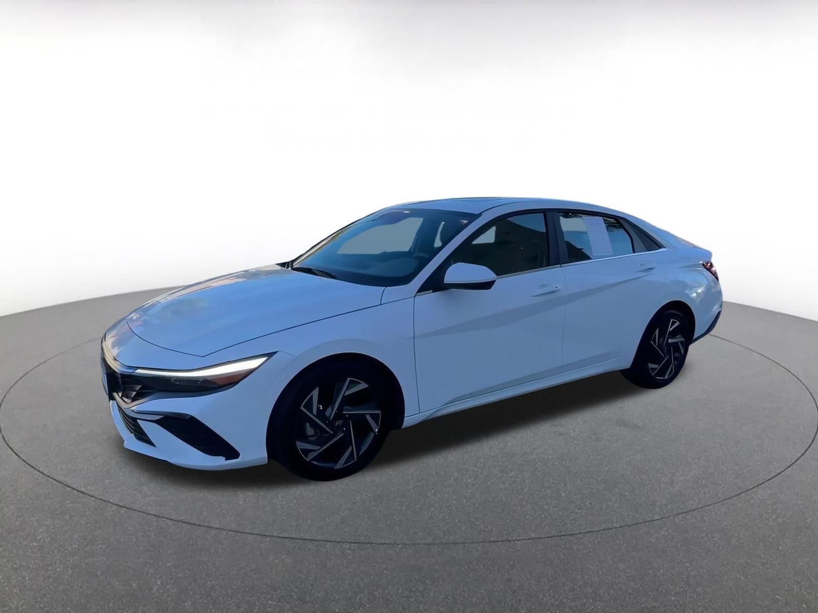 Thumbnail: 2025 Hyundai Elantra - 9