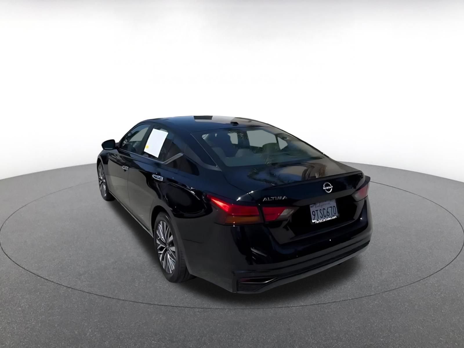 Thumbnail: 2025 Nissan Altima - 11