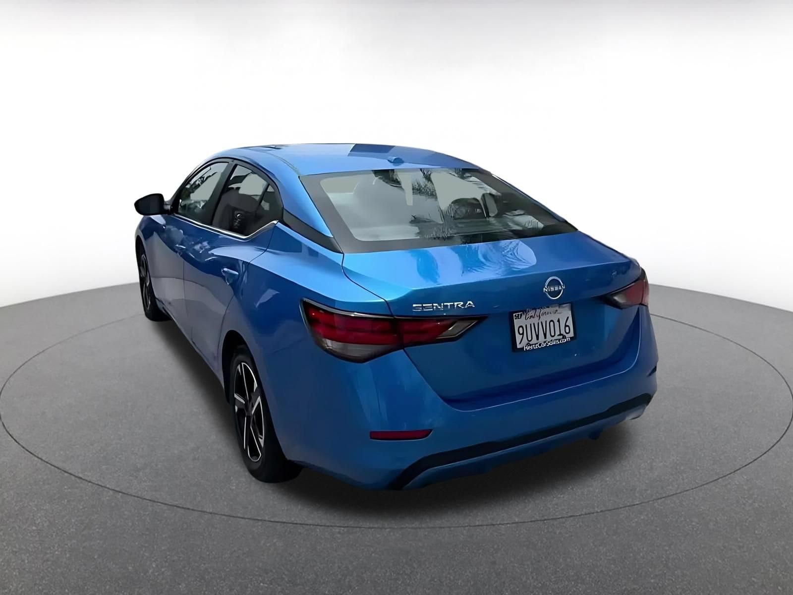 Thumbnail: 2025 Nissan Sentra - 10
