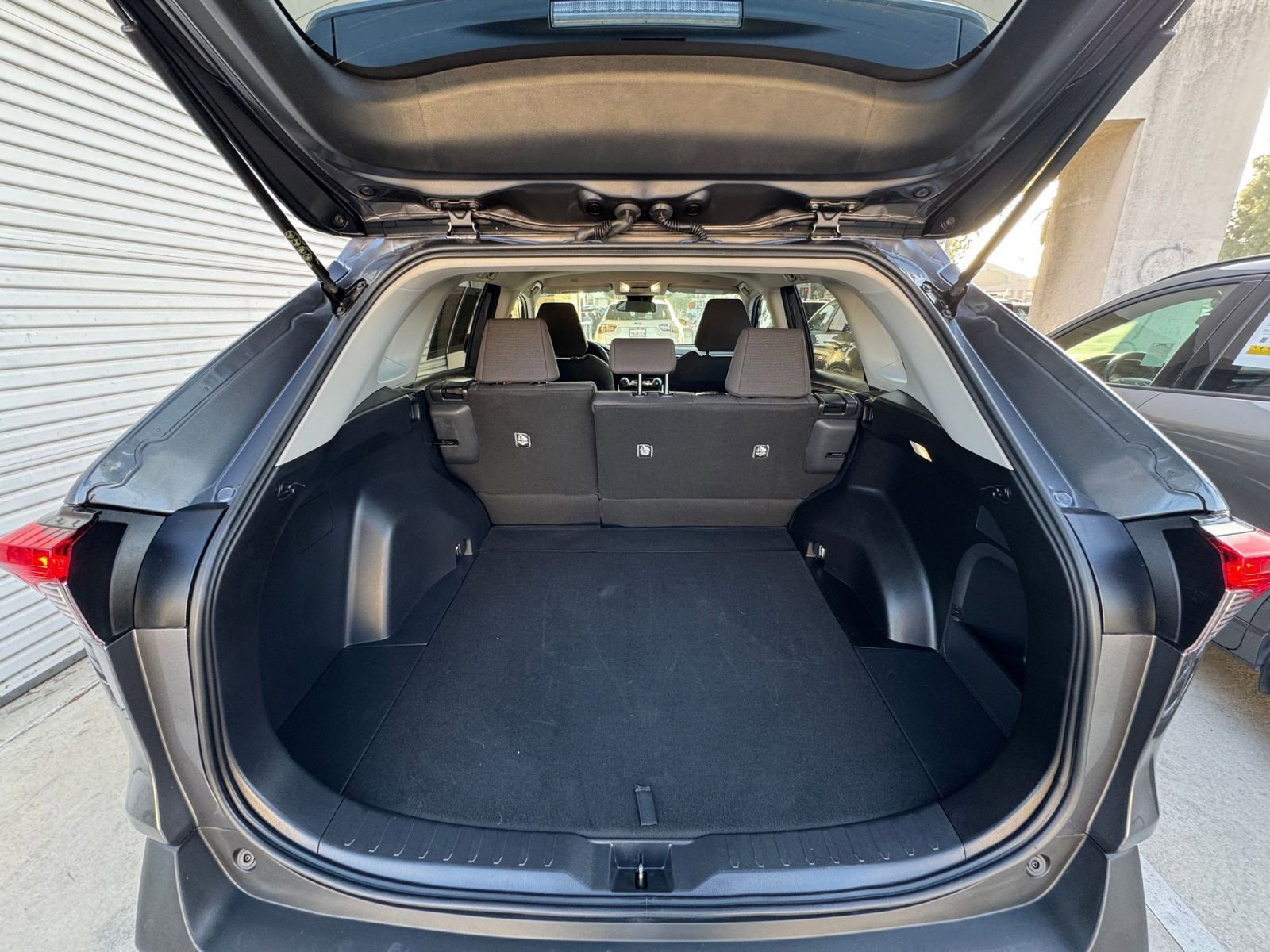 Thumbnail: 2025 Toyota RAV4 - 30