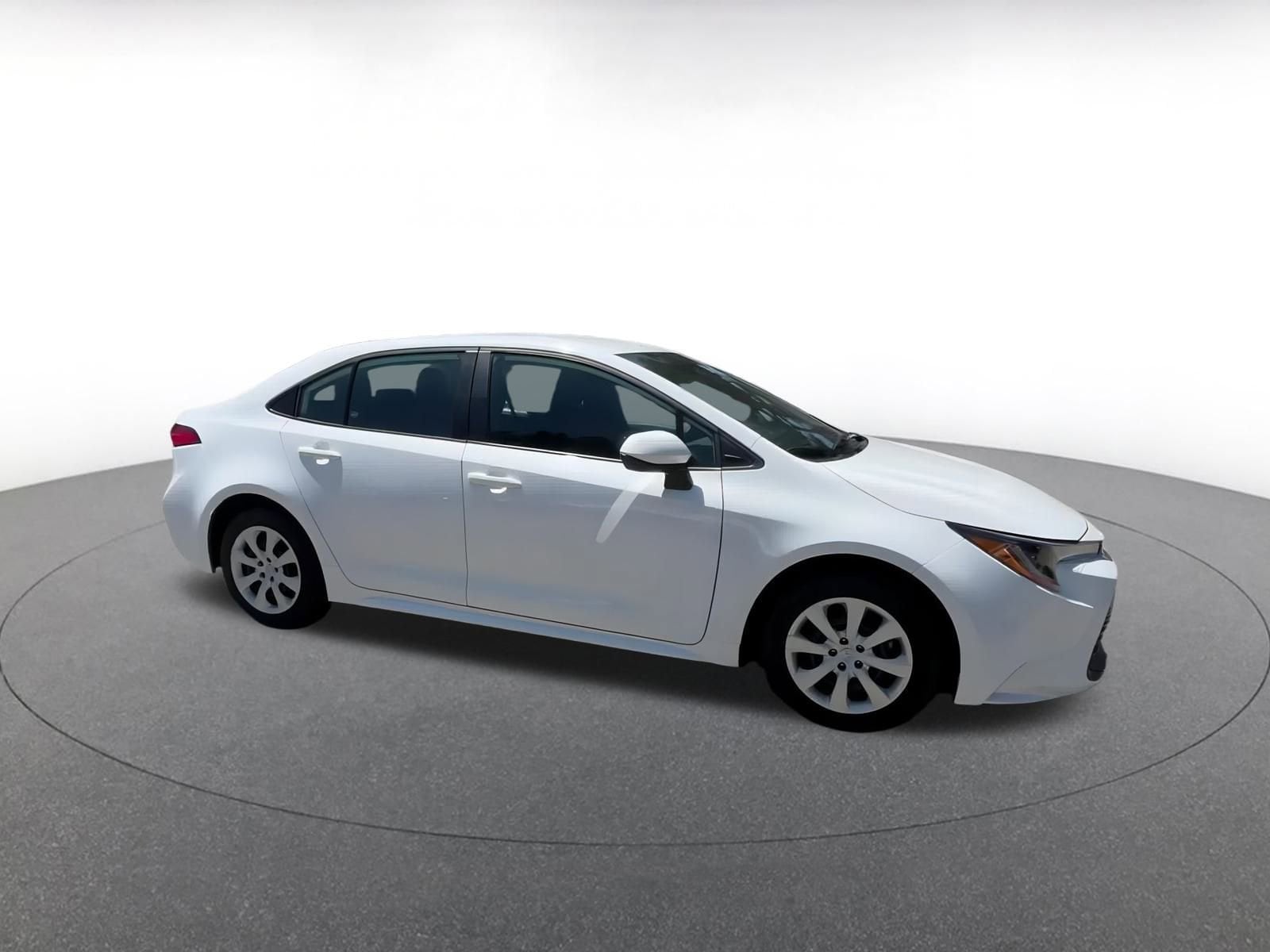 Thumbnail: 2024 Toyota Corolla - 2
