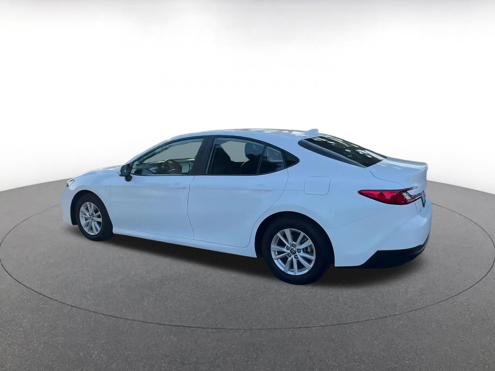 Thumbnail: 2025 Toyota Camry - 10