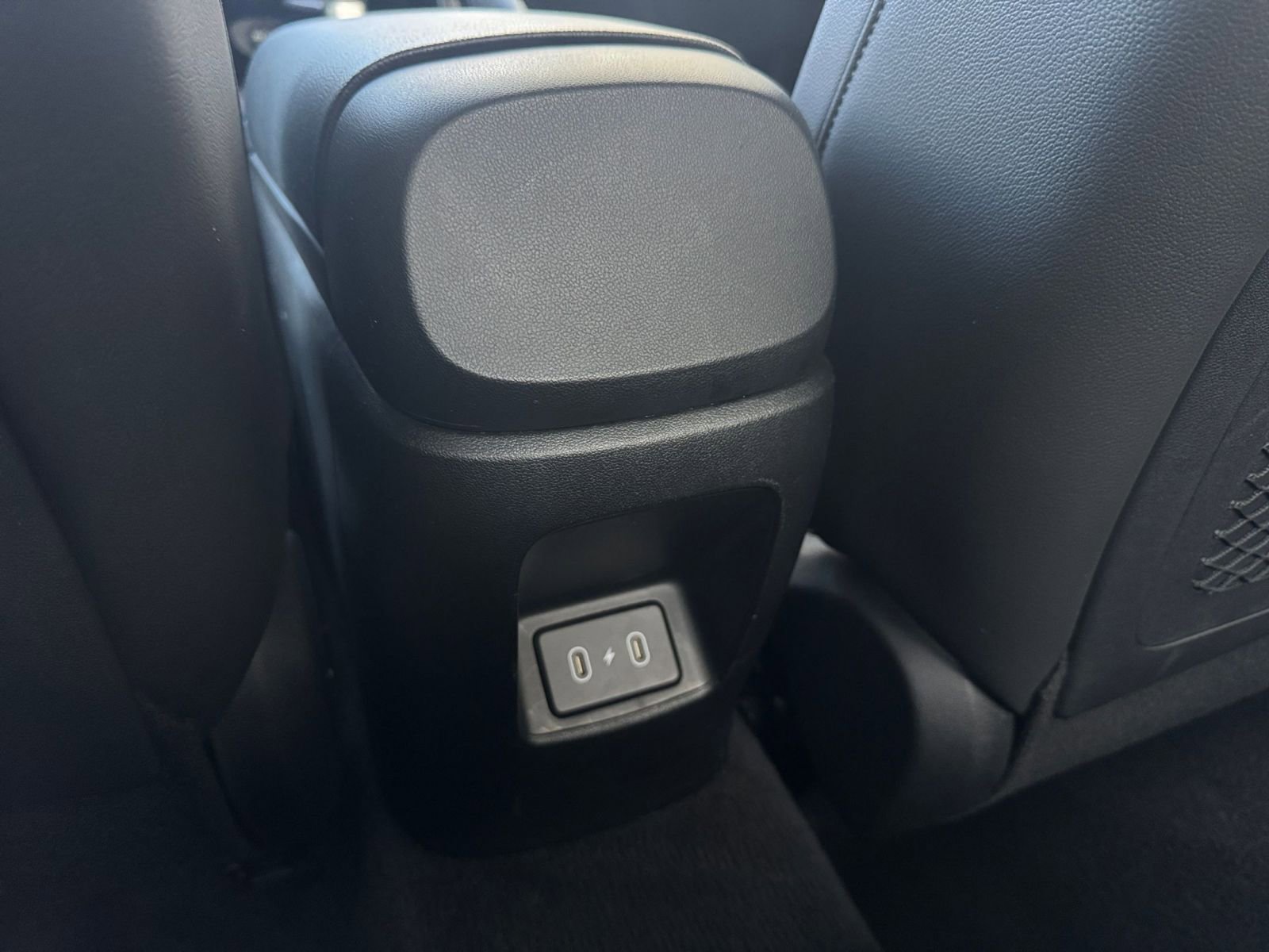 Thumbnail: 2025 Hyundai Elantra - 25