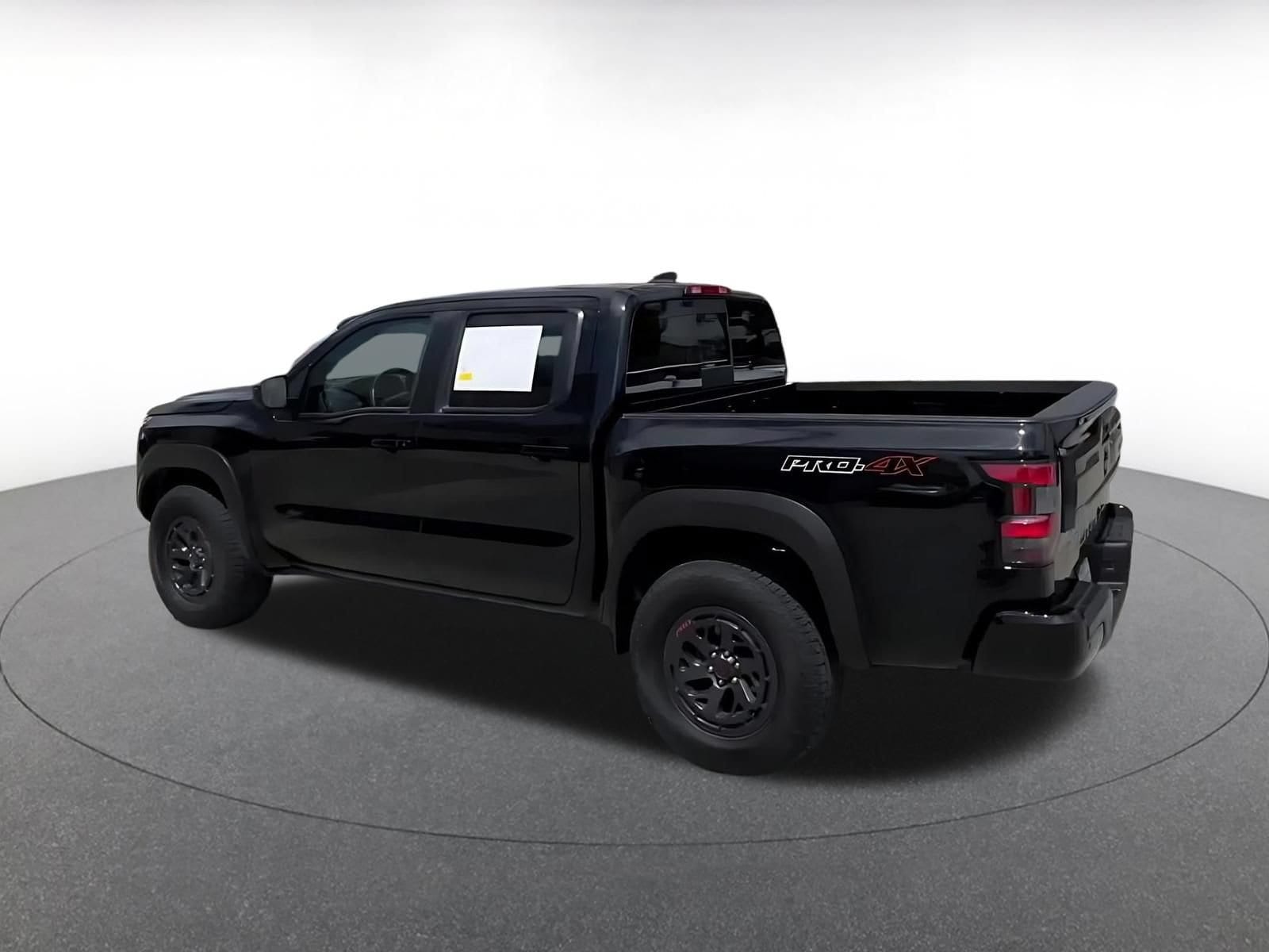 Thumbnail: 2026 Nissan Frontier - 8
