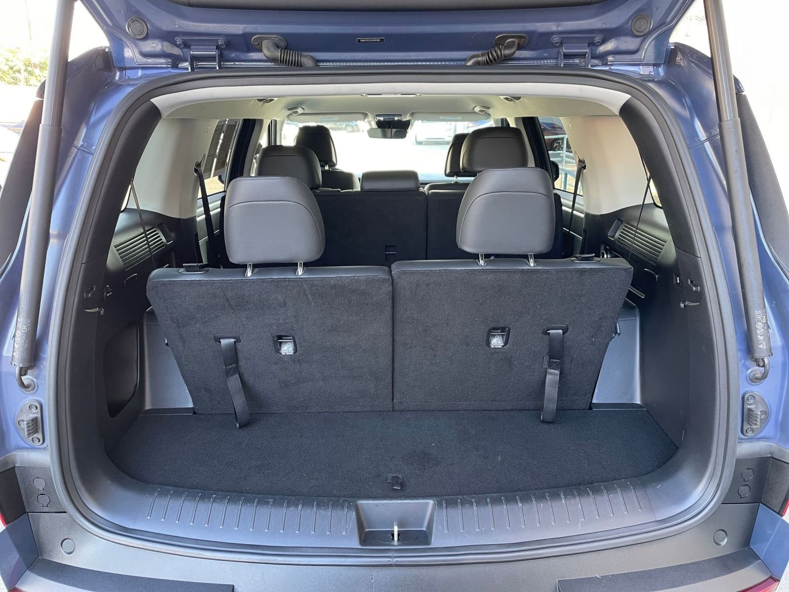 Thumbnail: 2025 Hyundai Santa Fe - 33