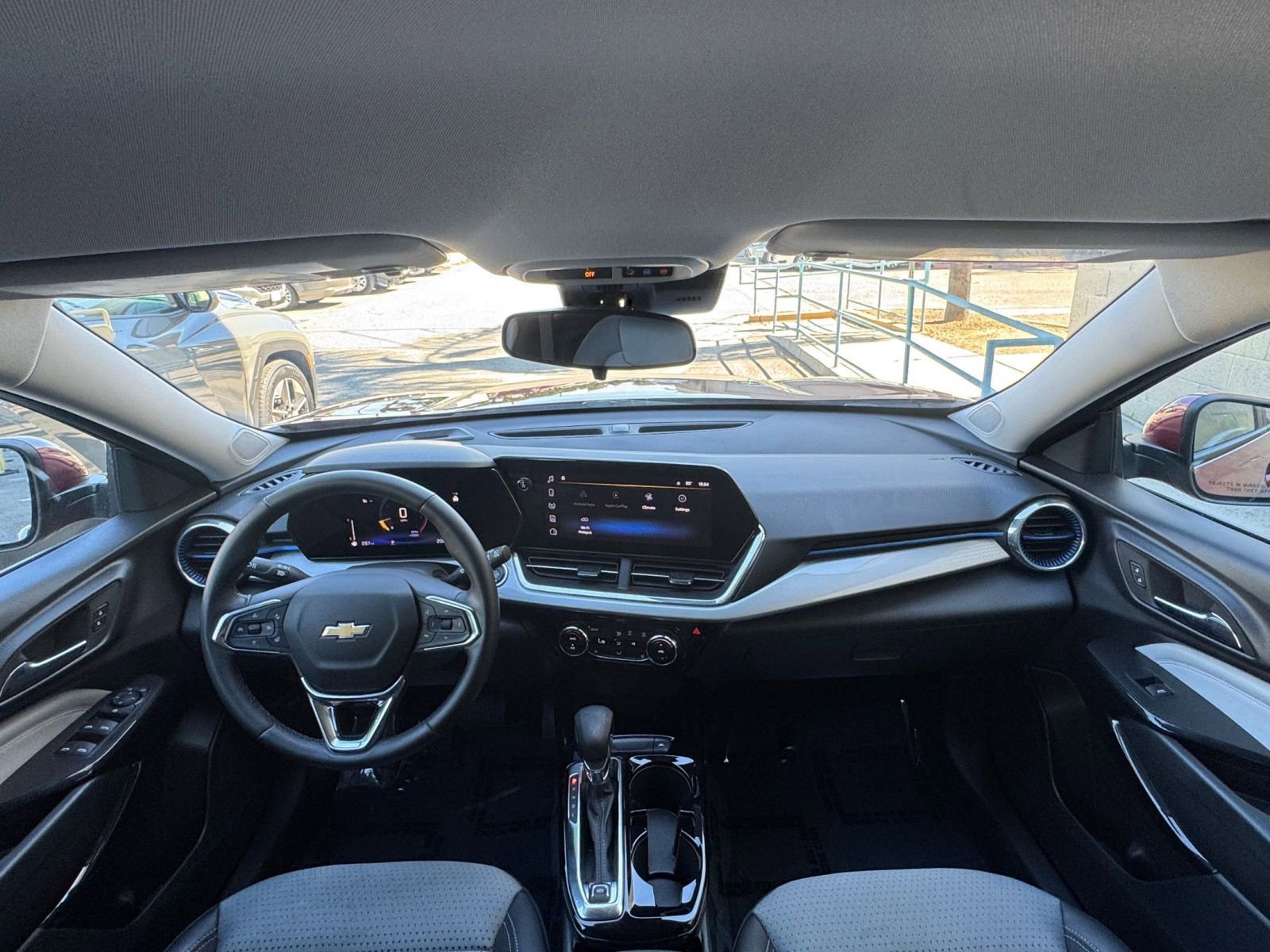 Thumbnail: 2025 Chevrolet Trax - 33