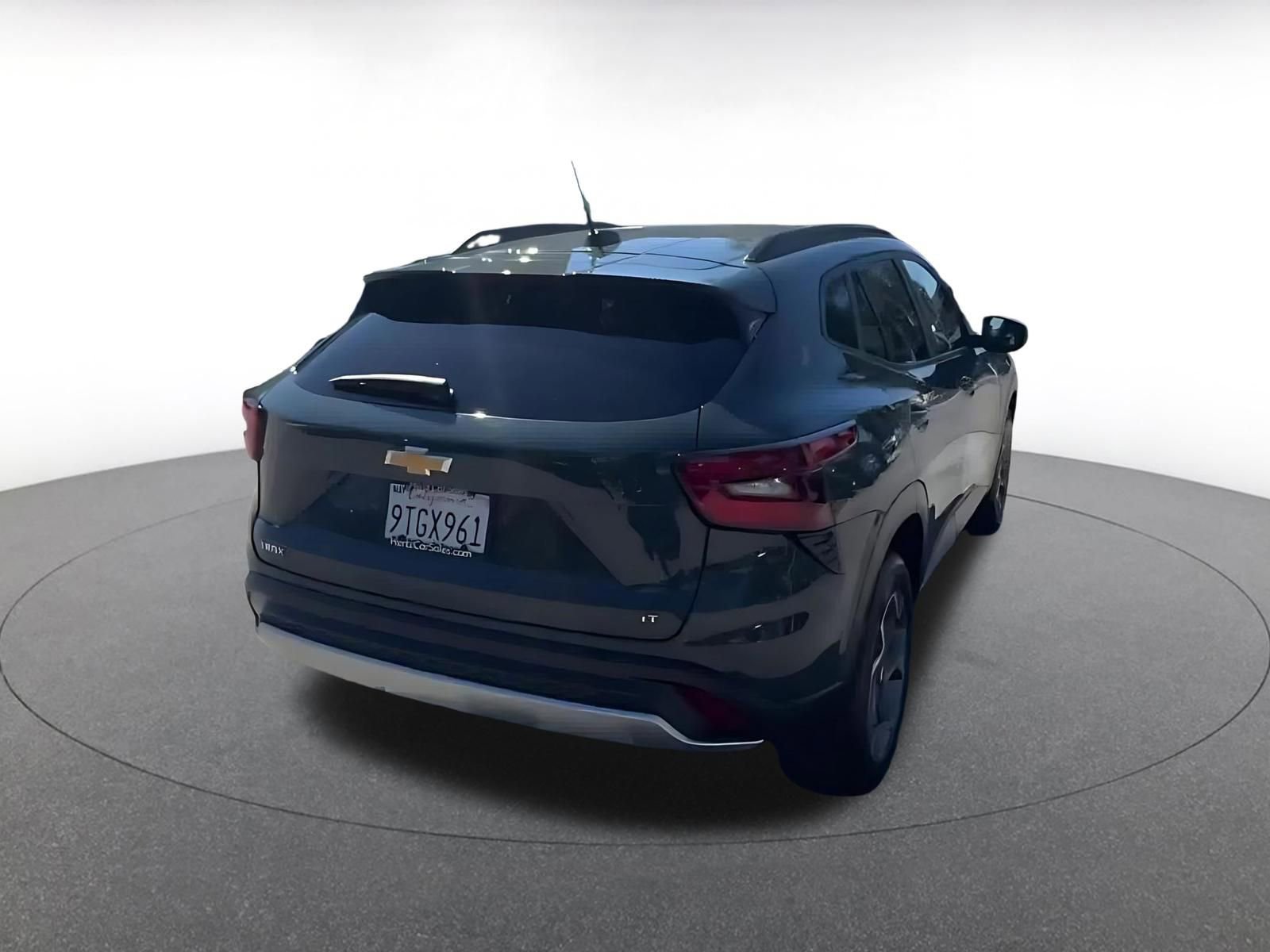 Thumbnail: 2025 Chevrolet Trax - 15