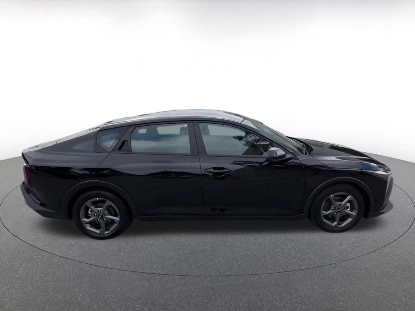 Thumbnail: 2025 Kia K4 - 14