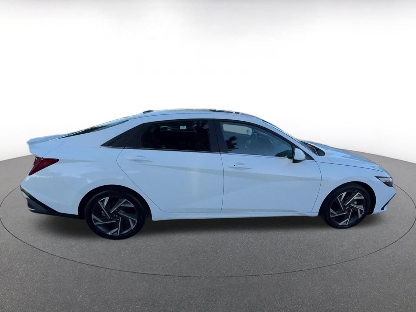 Thumbnail: 2025 Hyundai Elantra - 16