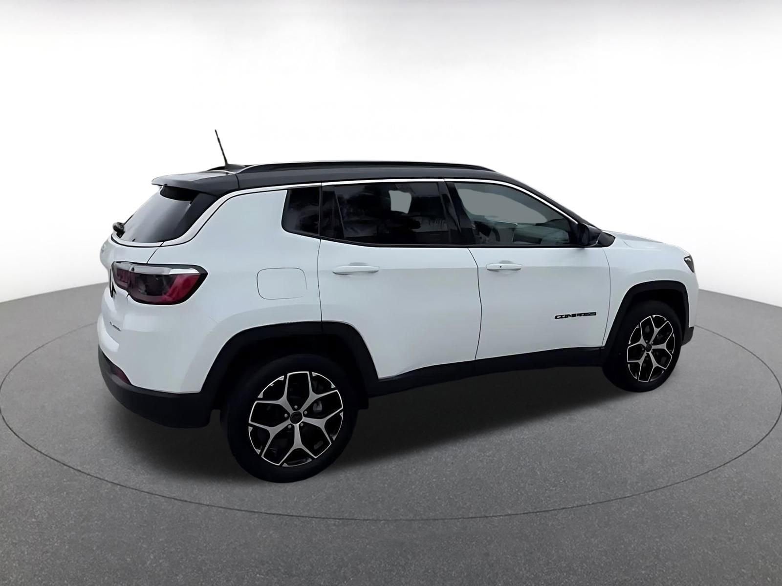 Thumbnail: 2025 Jeep Compass - 7