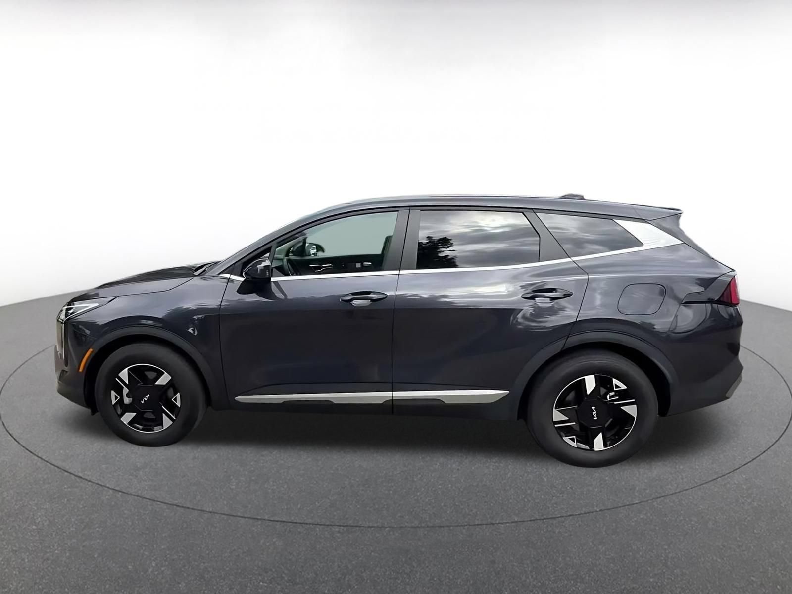 Thumbnail: 2026 Kia Sportage - 8