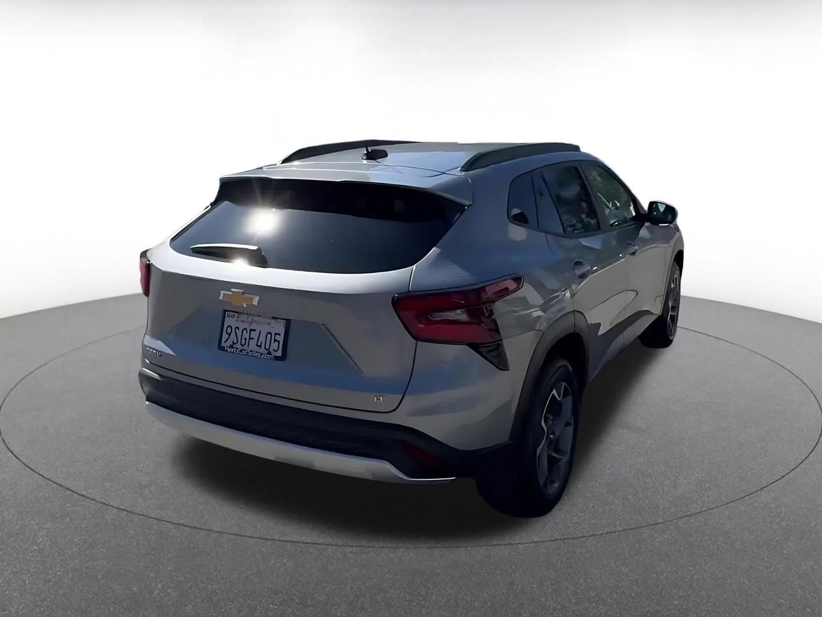 Thumbnail: 2025 Chevrolet Trax - 14