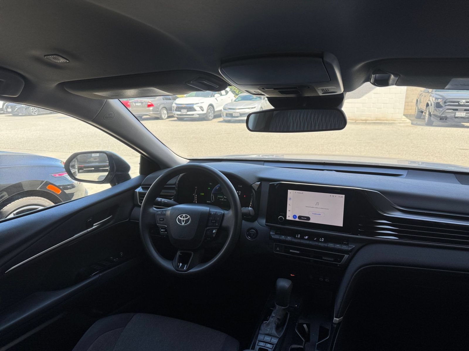 Thumbnail: 2025 Toyota Camry - 33