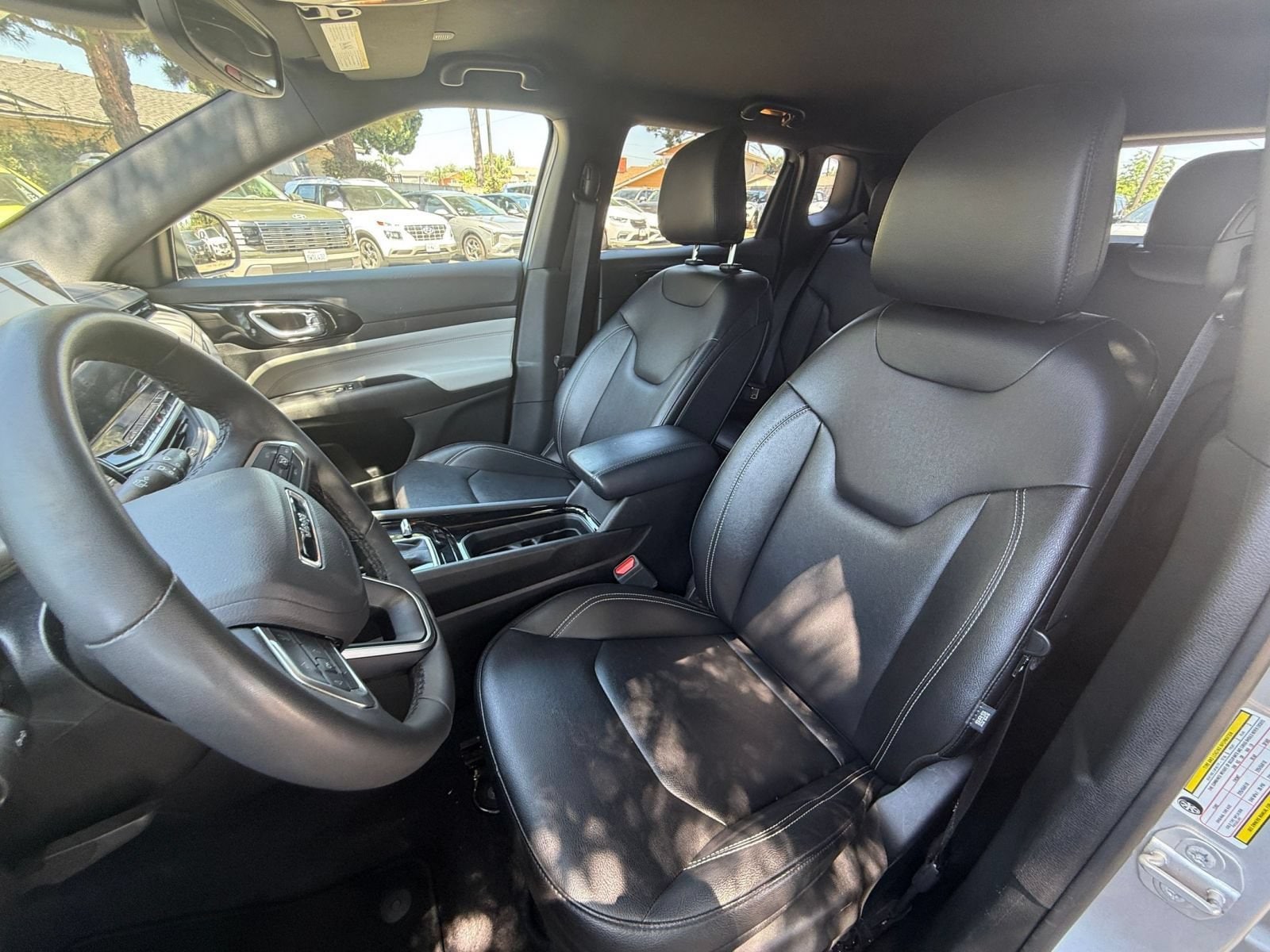Thumbnail: 2025 Jeep Compass - 34