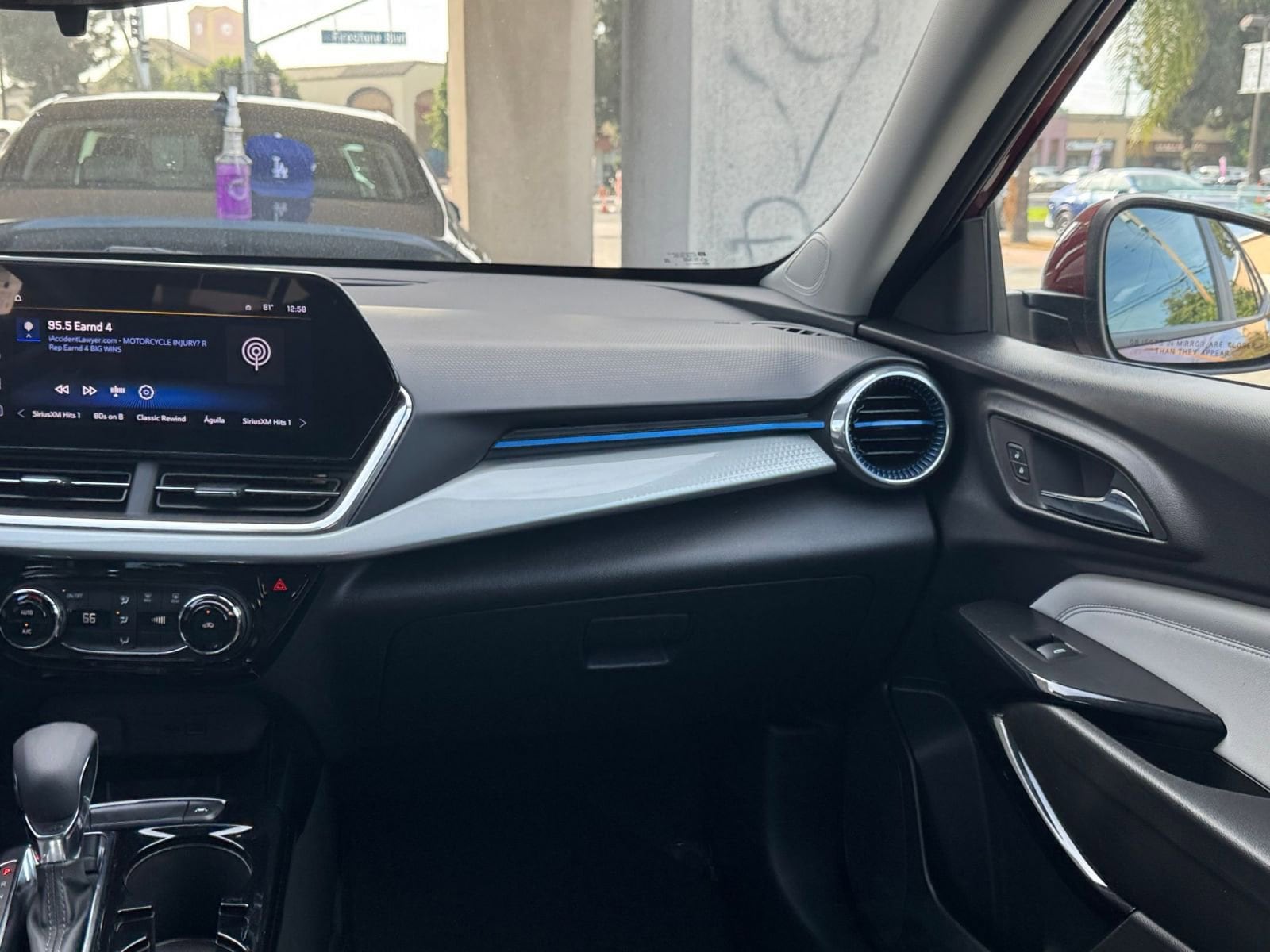 Thumbnail: 2025 Chevrolet Trax - 34