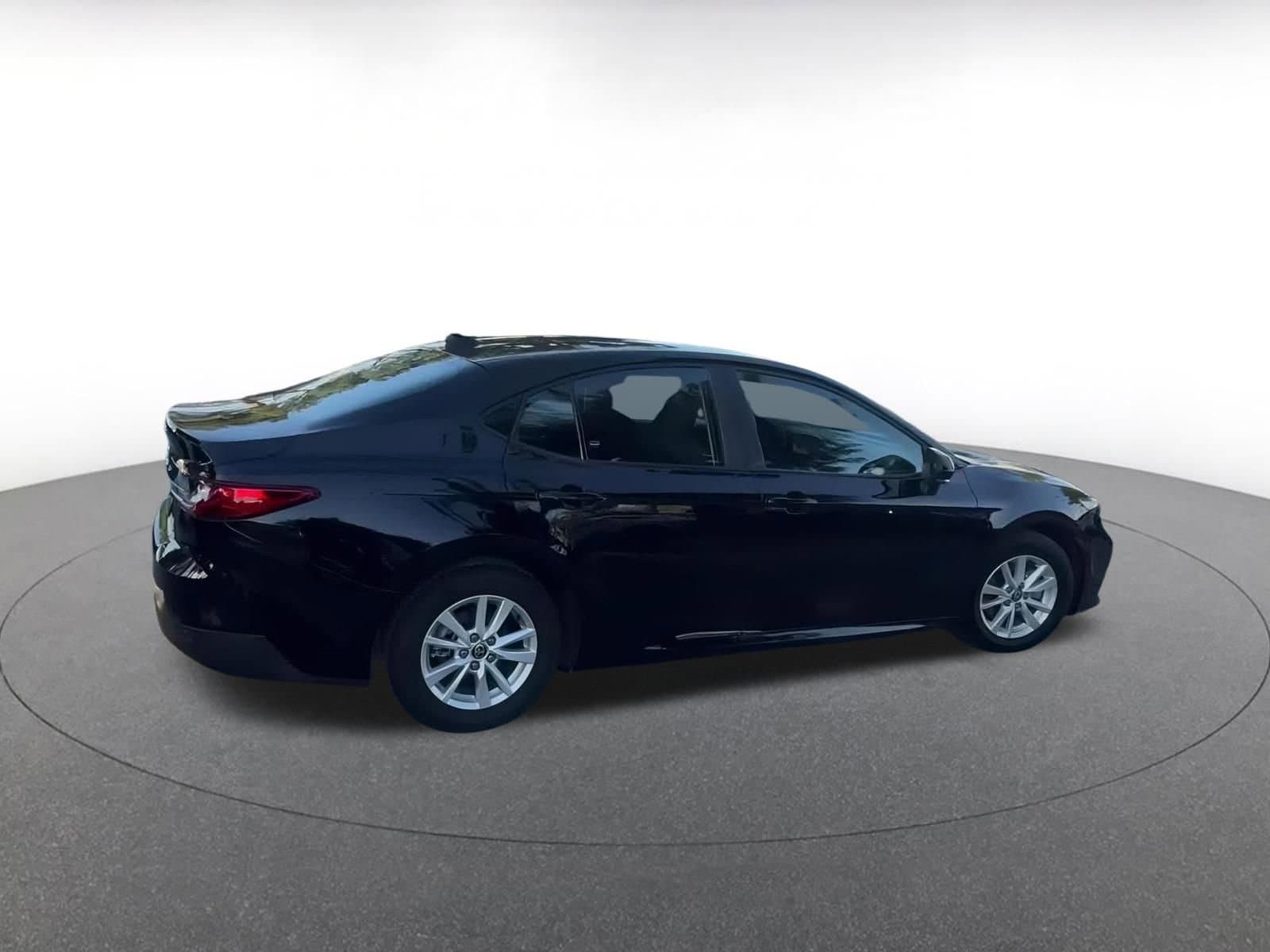 Thumbnail: 2025 Toyota Camry - 14