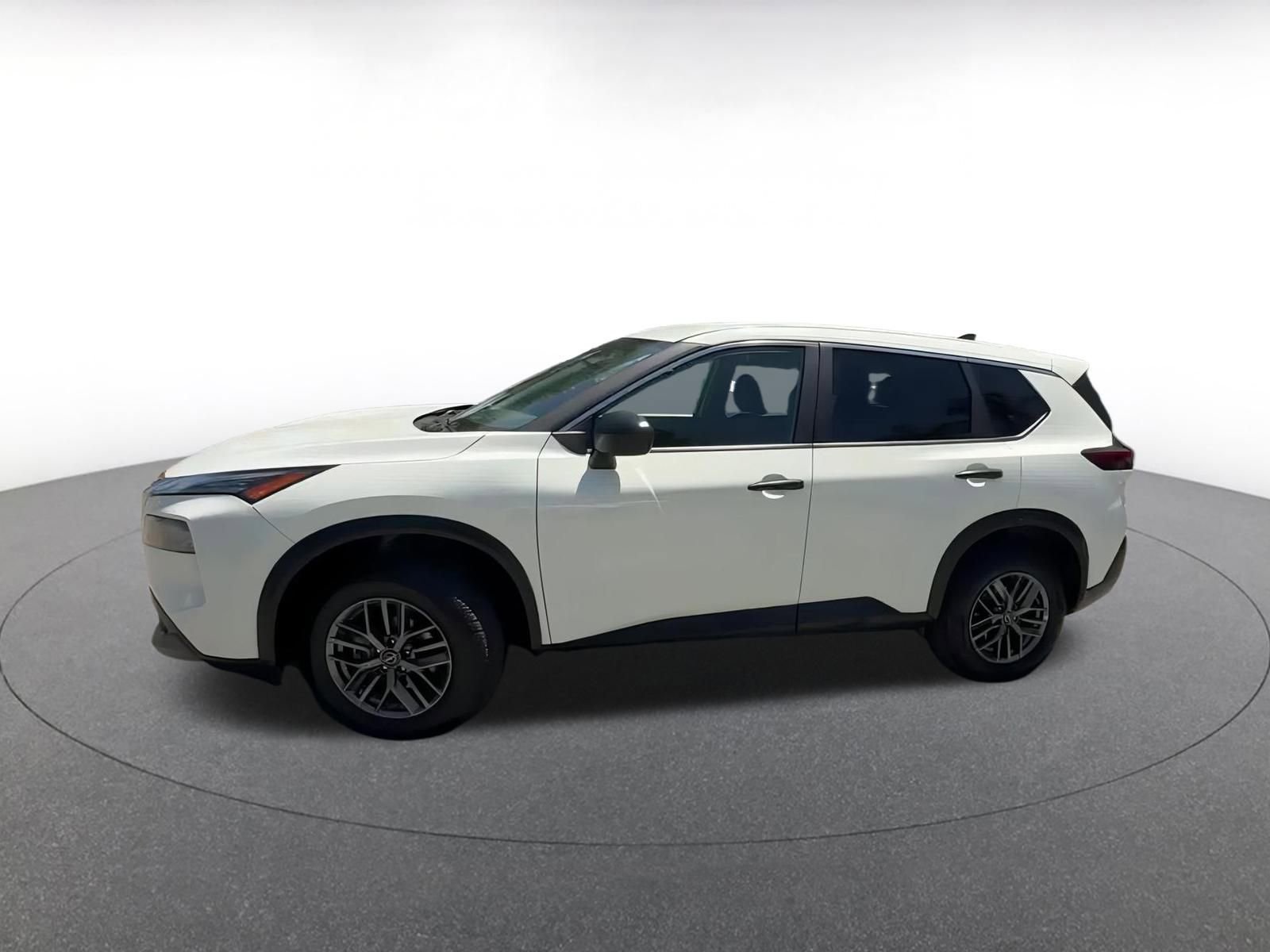 Thumbnail: 2023 Nissan Rogue - 9