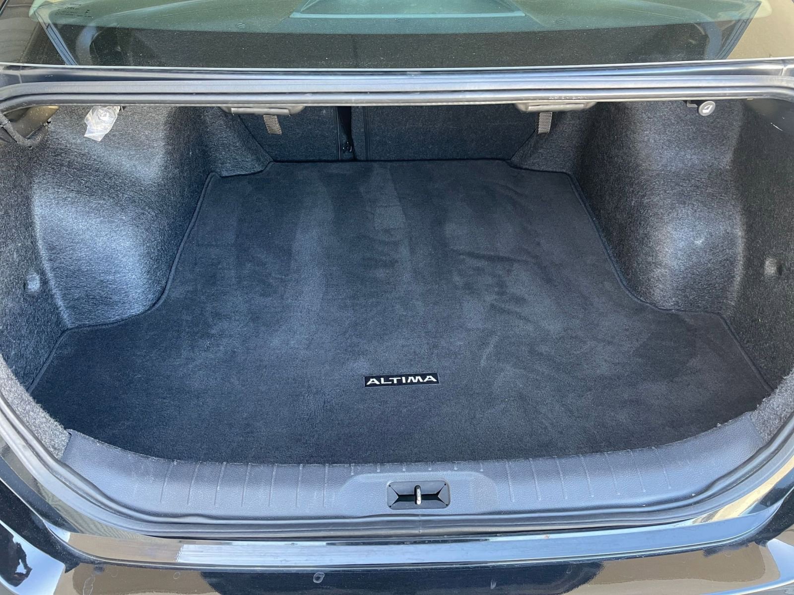 Thumbnail: 2024 Nissan Altima - 31