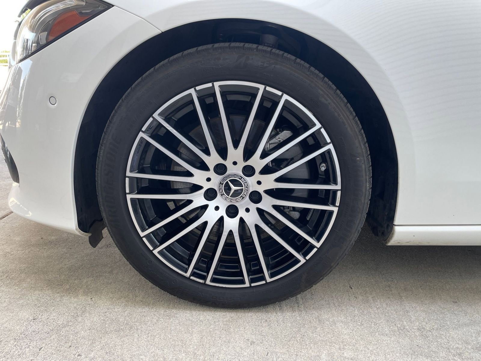 Thumbnail: 2024 Mercedes-Benz C-Class - 30