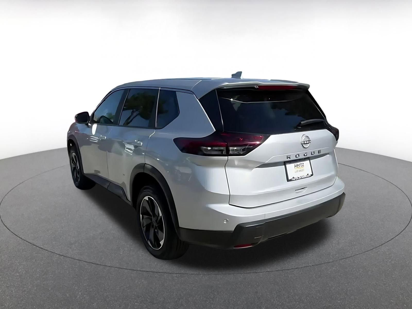 Thumbnail: 2025 Nissan Rogue - 10