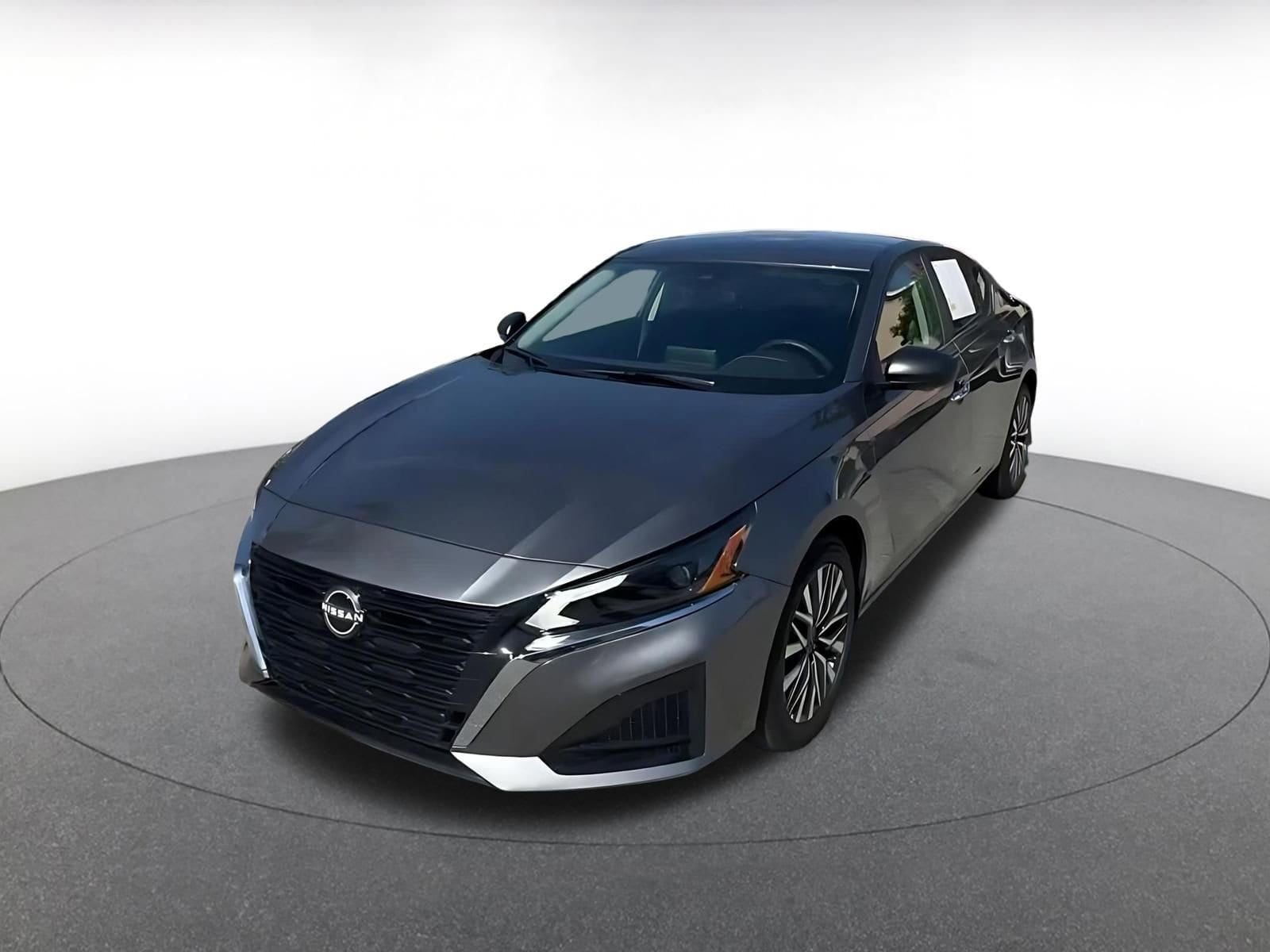 Thumbnail: 2025 Nissan Altima - 7