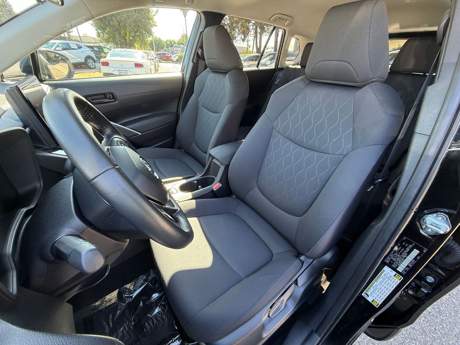 Thumbnail: 2025 Toyota Corolla Cross - 32