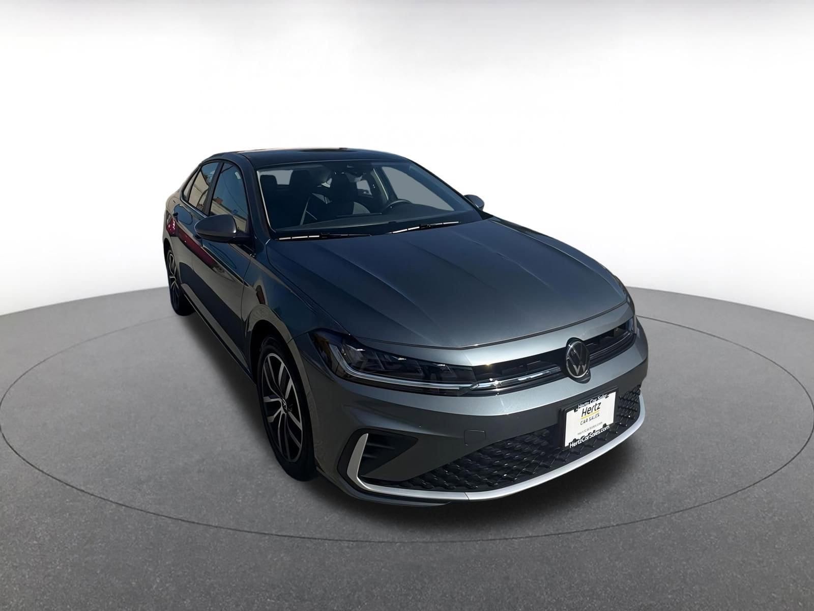 Thumbnail: 2025 Volkswagen Jetta - 1