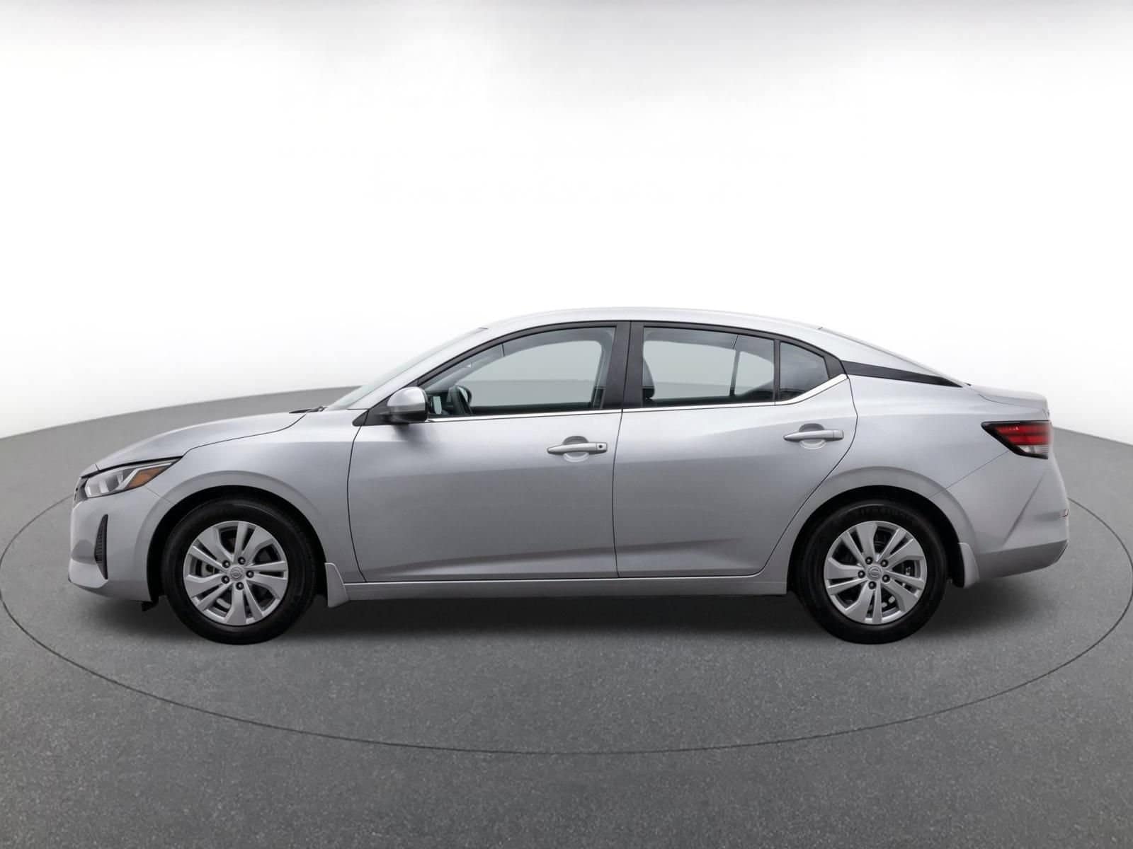 Thumbnail: 2025 Nissan Sentra - 4