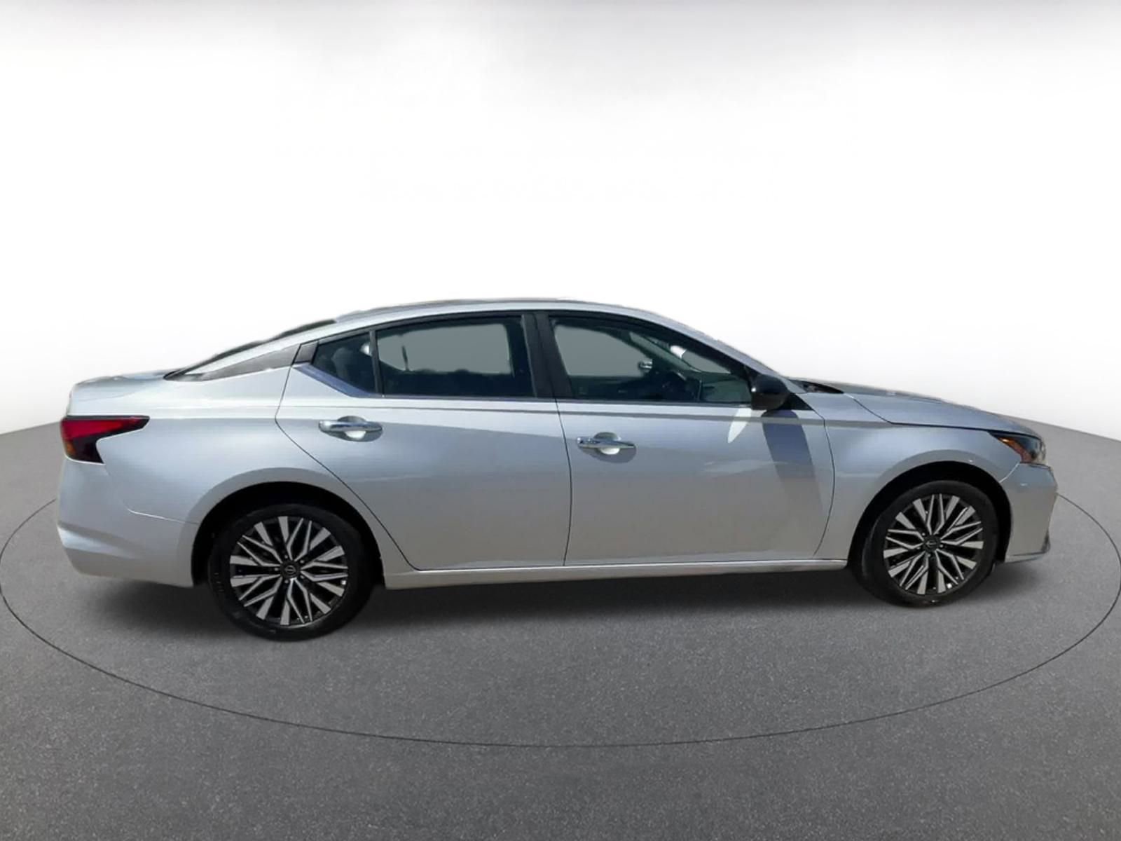 Thumbnail: 2024 Nissan Altima - 16