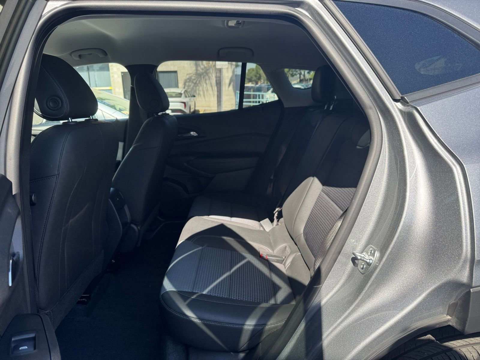 Thumbnail: 2025 Chevrolet Trax - 25