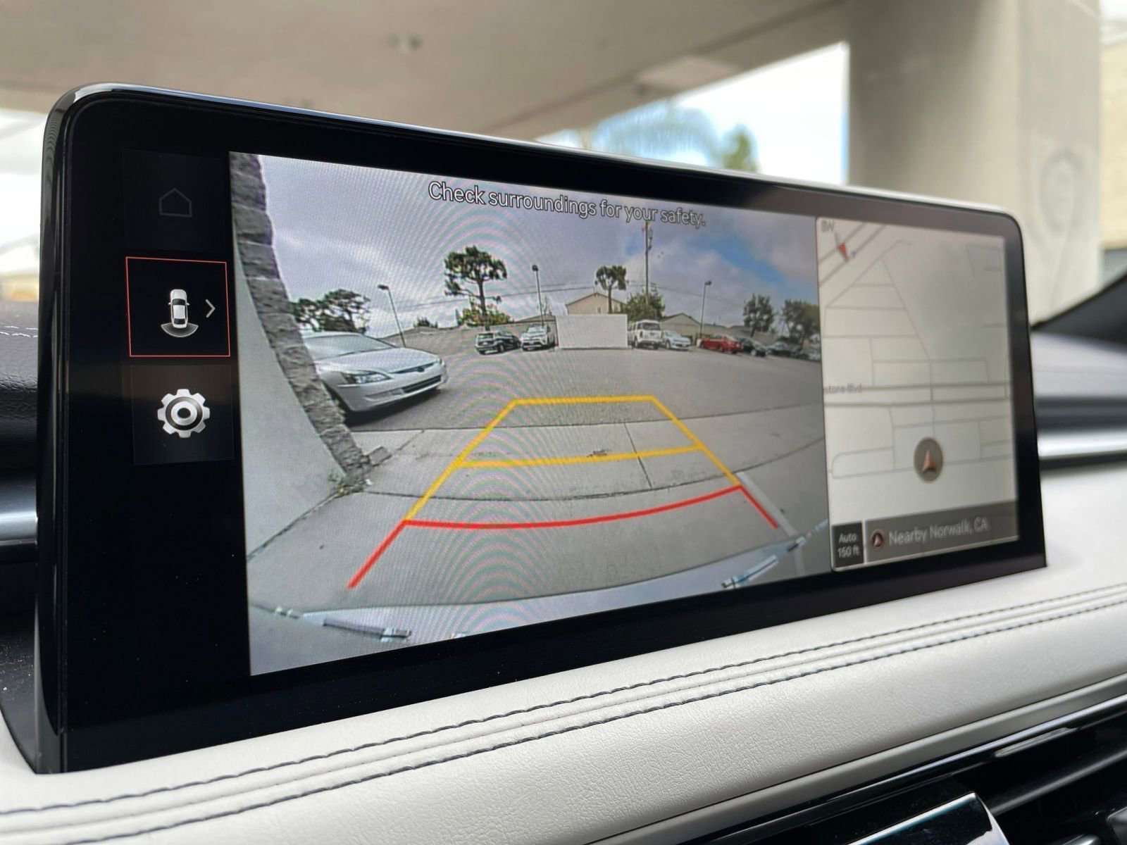 Thumbnail: 2025 Genesis G70 - 17