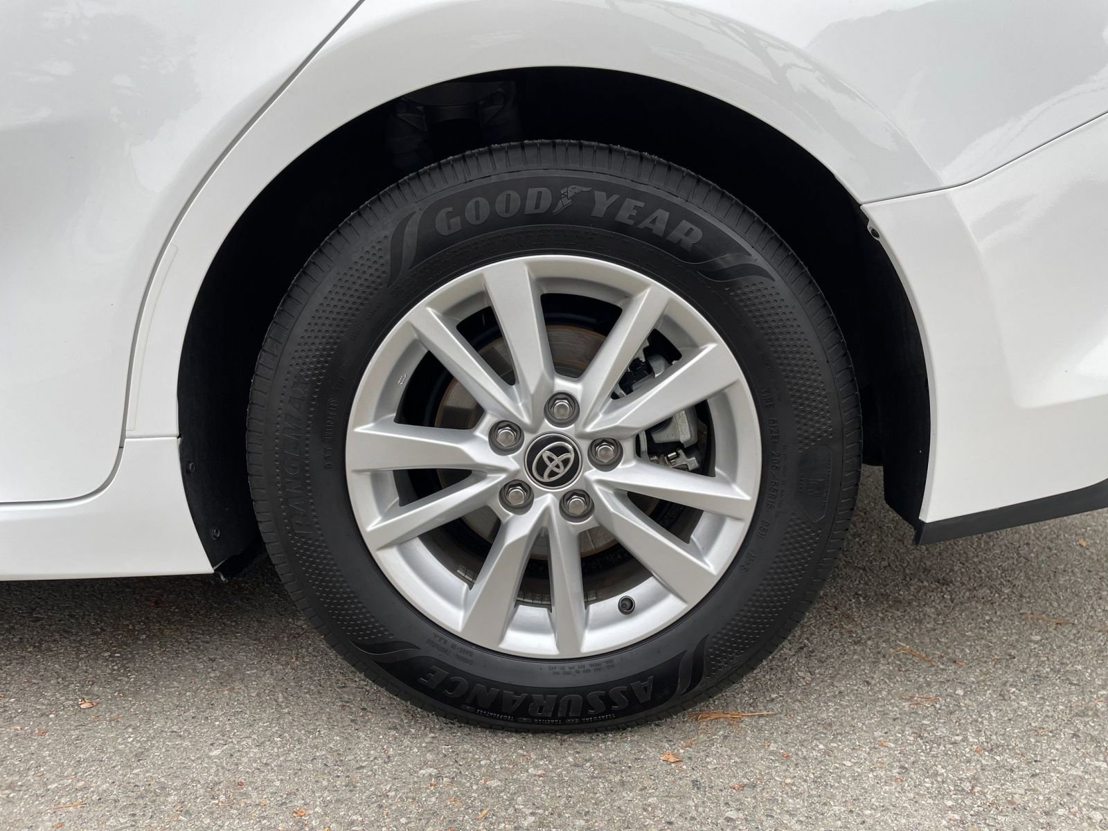 Thumbnail: 2025 Toyota Camry - 30