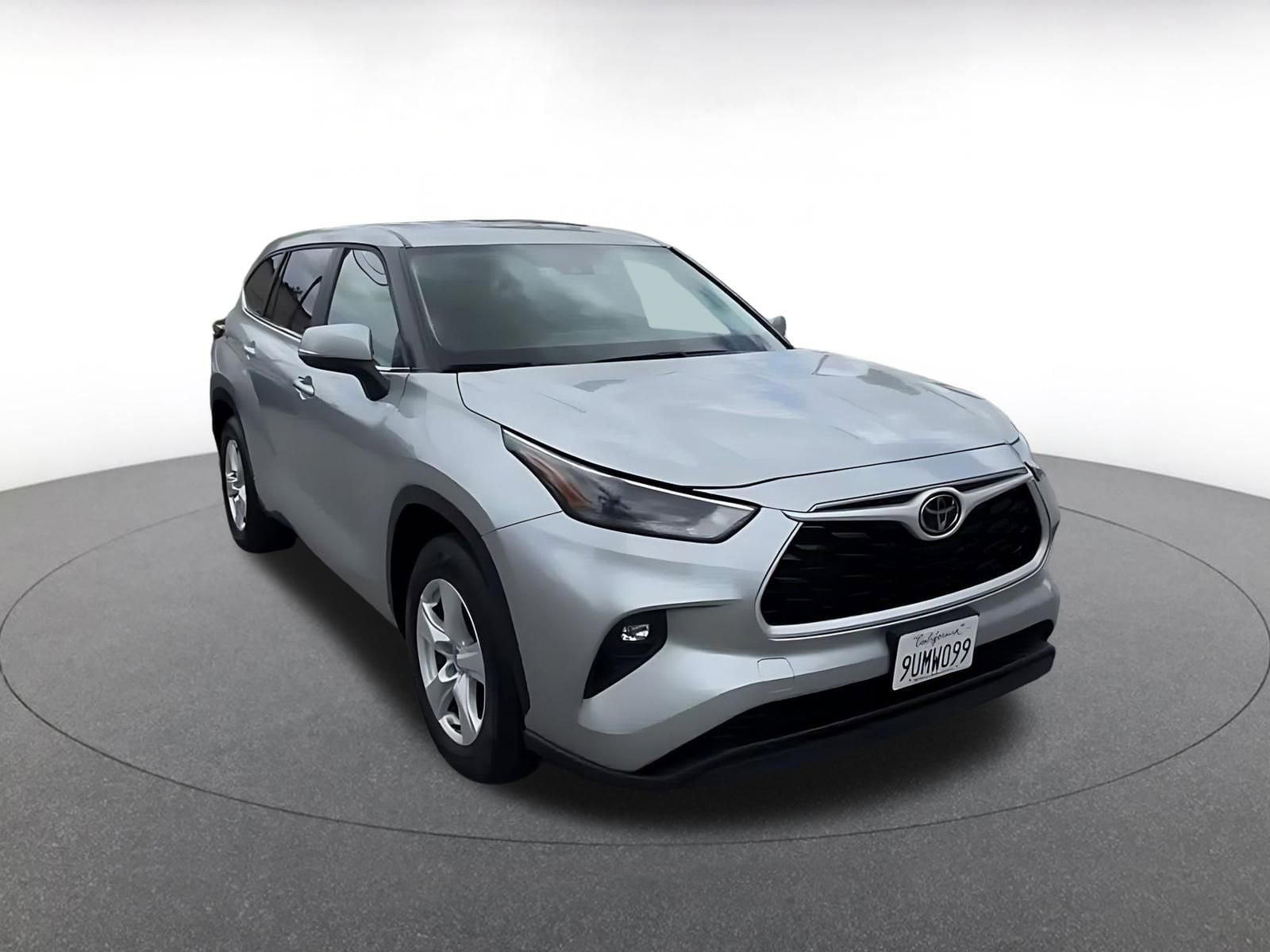 Thumbnail: 2025 Toyota Highlander - 3