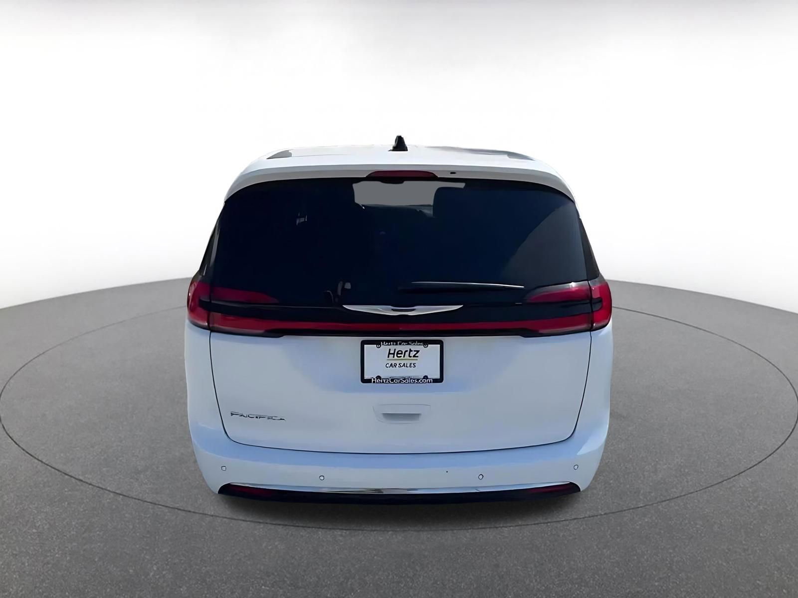 Thumbnail: 2025 Chrysler Pacifica - 12