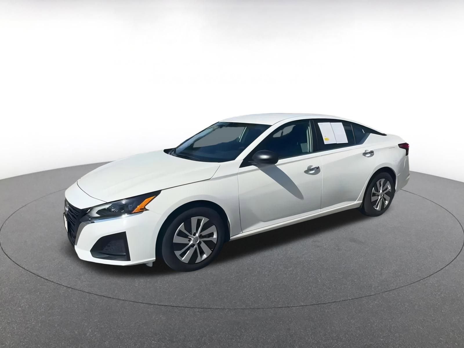 Thumbnail: 2024 Nissan Altima - 8