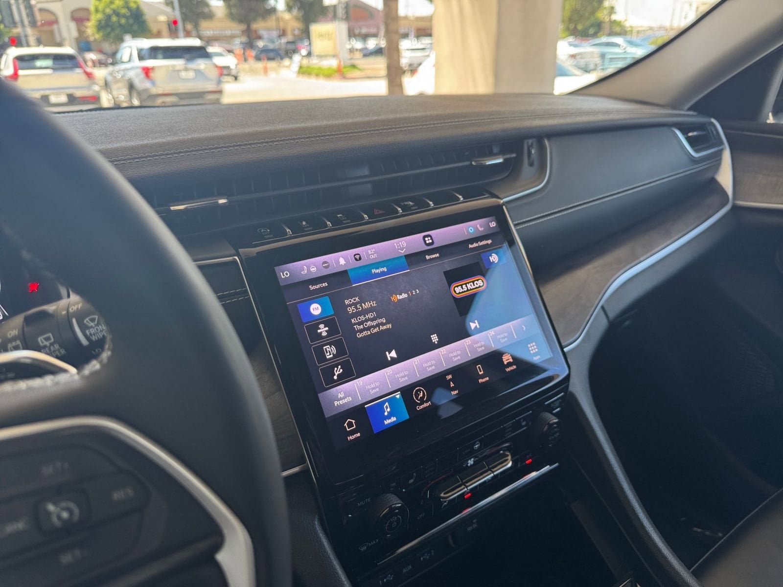 Thumbnail: 2024 Jeep Grand Cherokee - 18