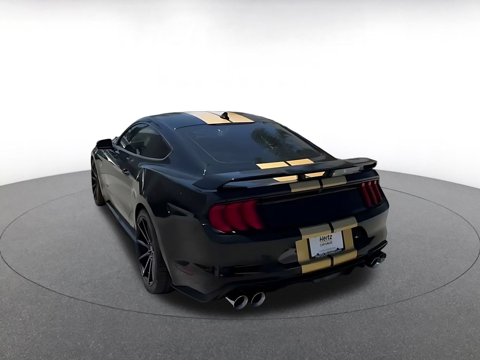 Thumbnail: 2022 Ford Mustang - 9