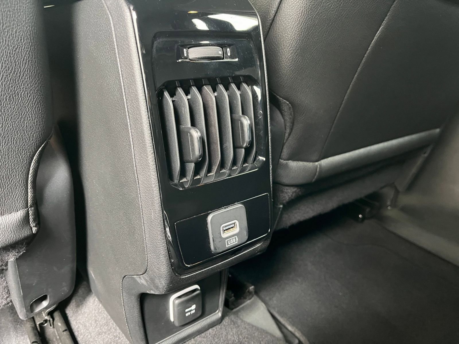 Thumbnail: 2025 Jeep Compass - 24