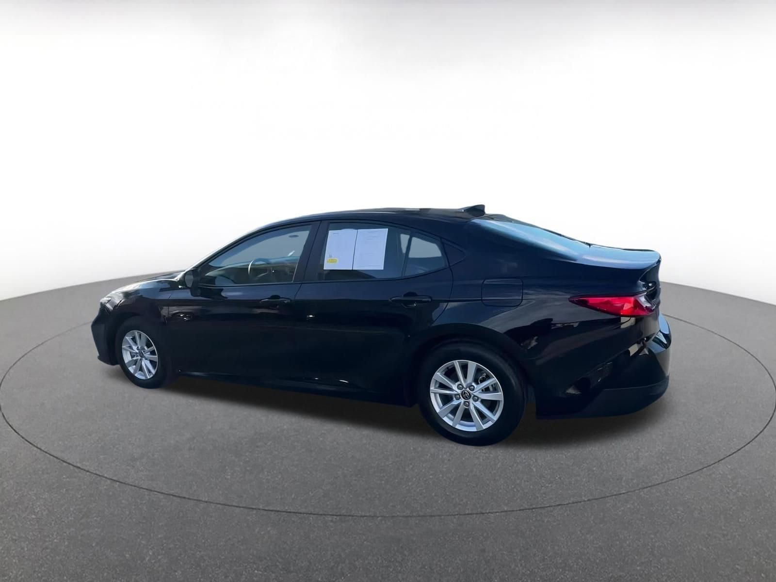 Thumbnail: 2025 Toyota Camry - 10