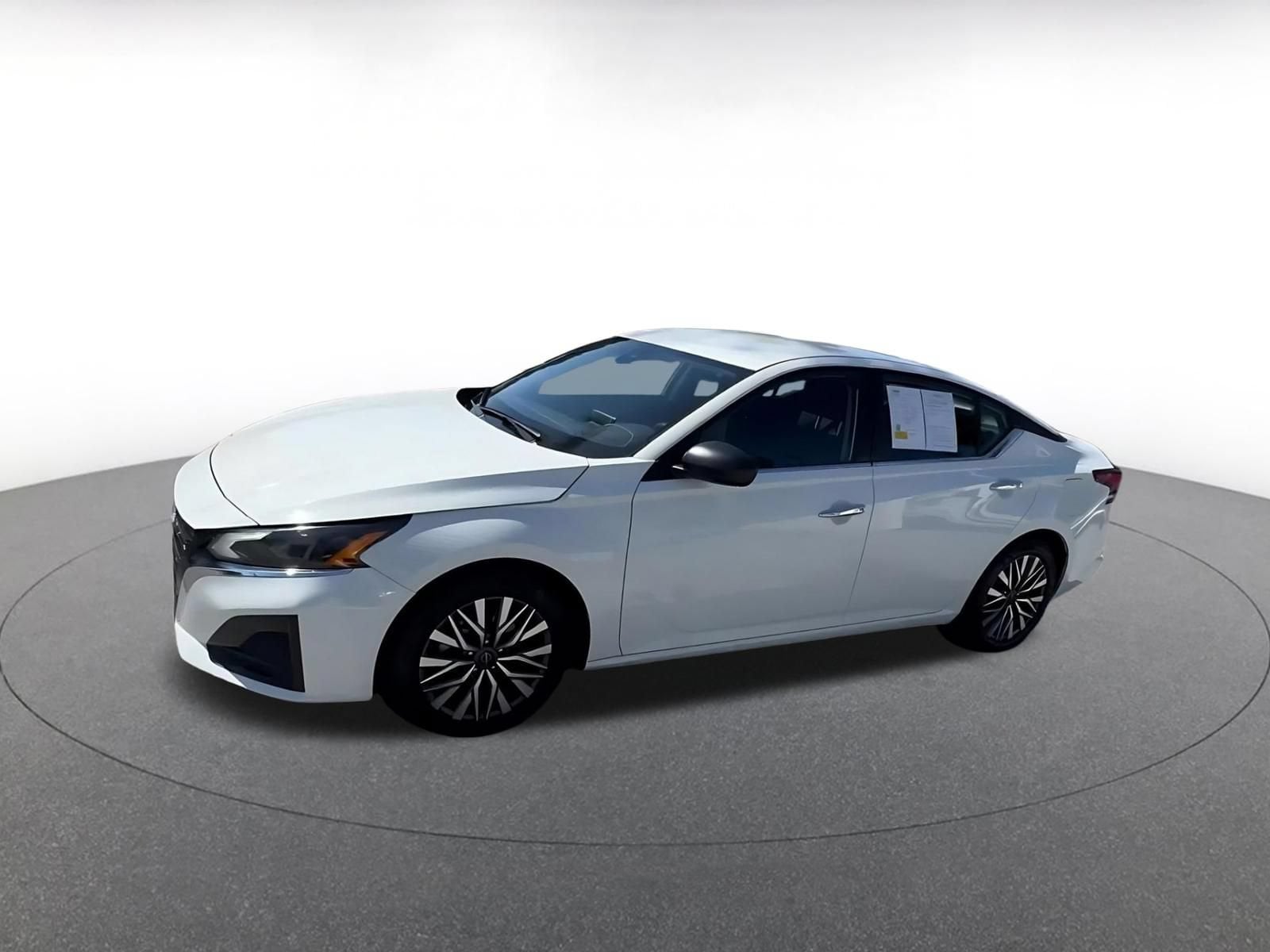 Thumbnail: 2025 Nissan Altima - 8