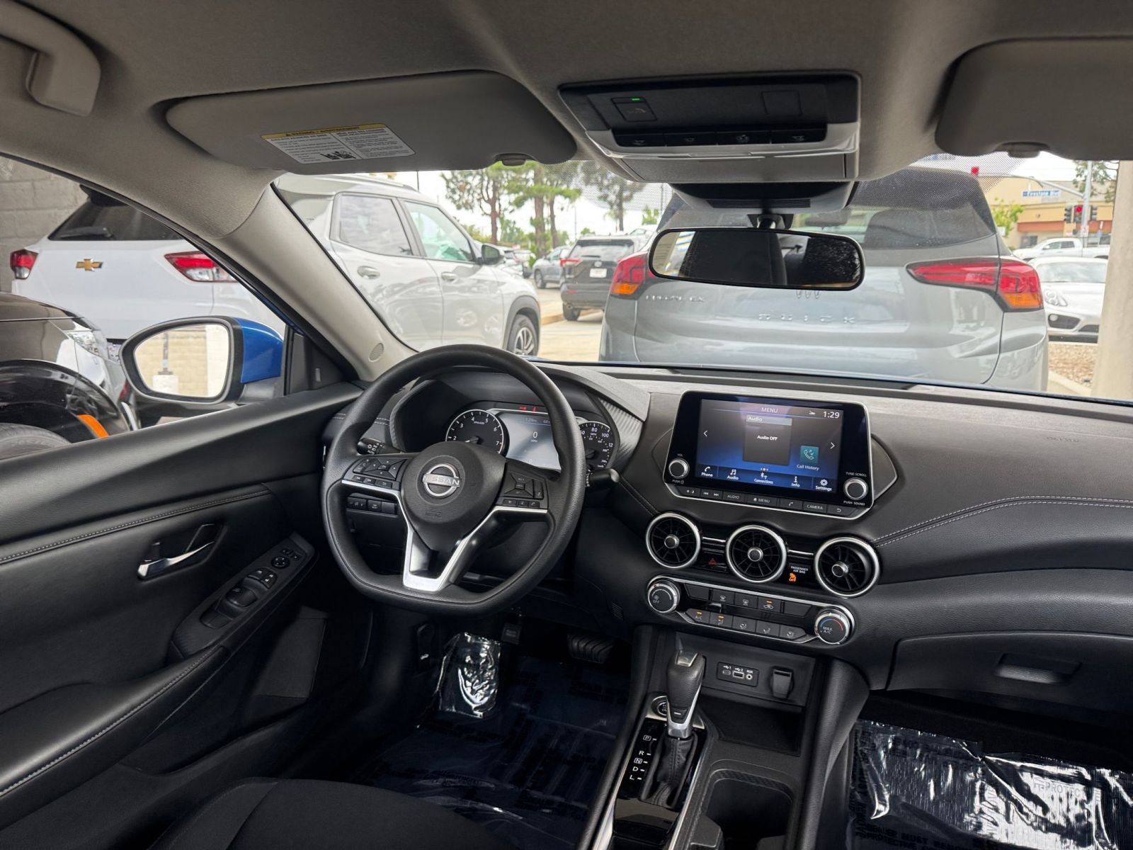 Thumbnail: 2025 Nissan Sentra - 33