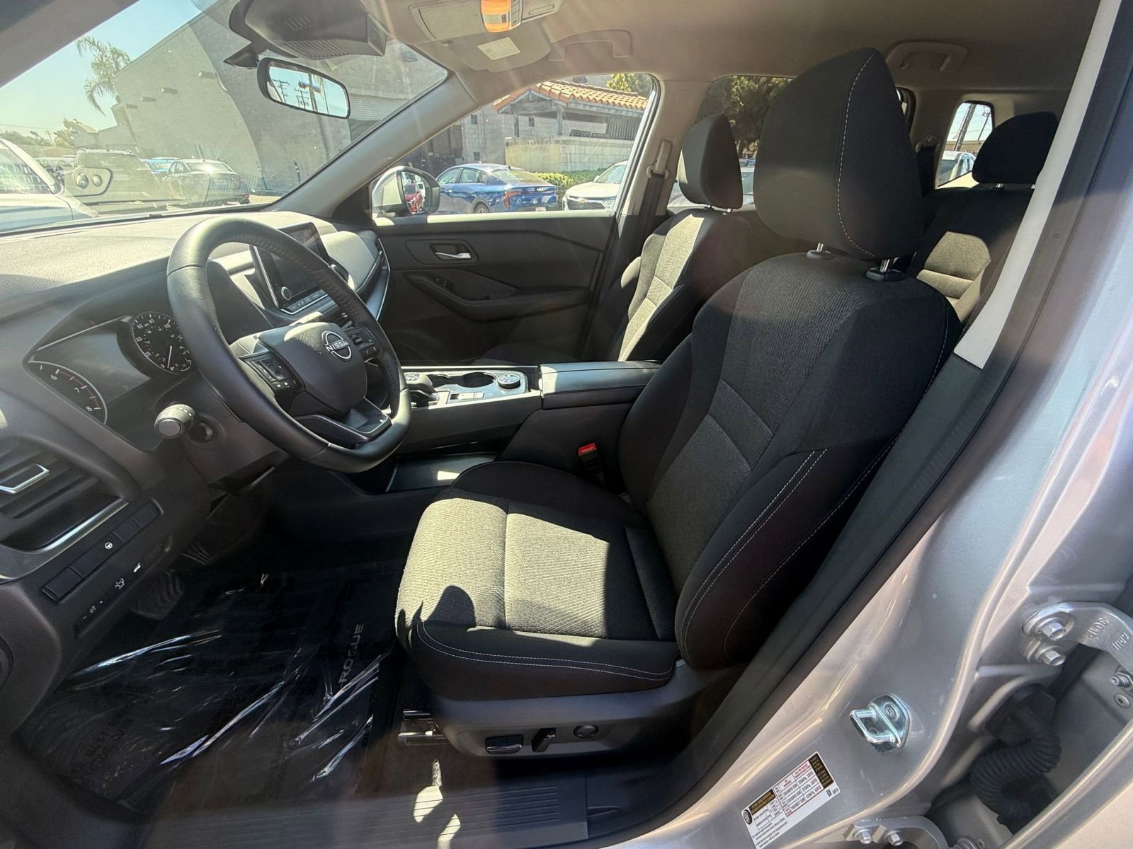 Thumbnail: 2025 Nissan Rogue - 25