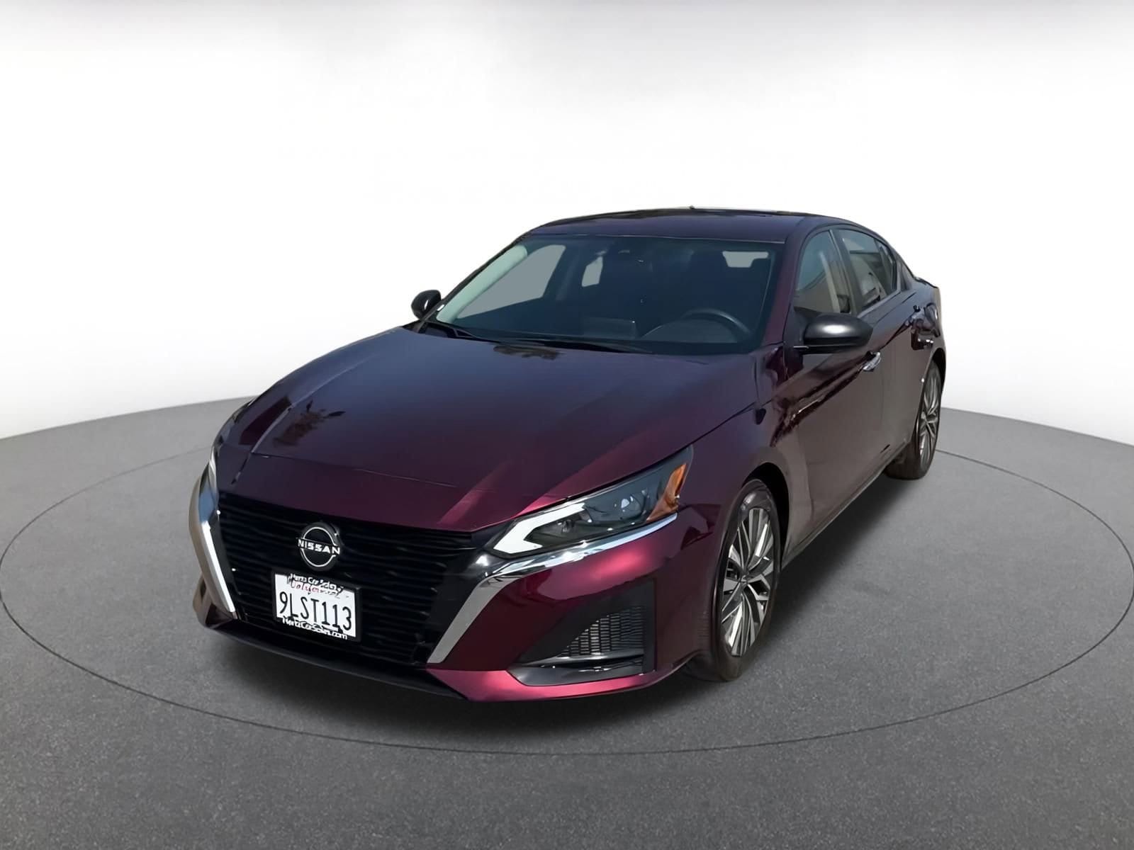 Thumbnail: 2024 Nissan Altima - 3